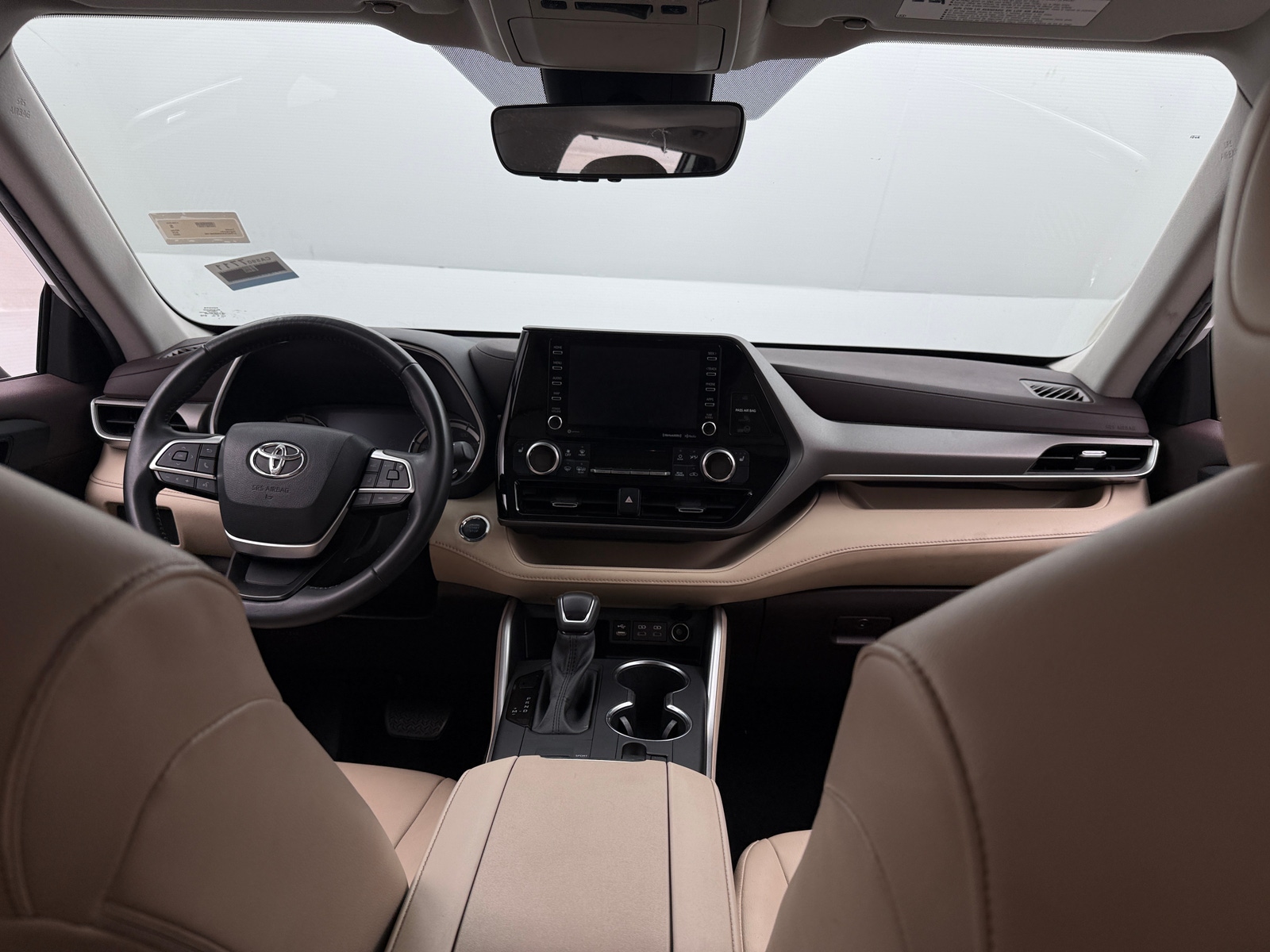 Thumbnail: 2022 Toyota Highlander - 3