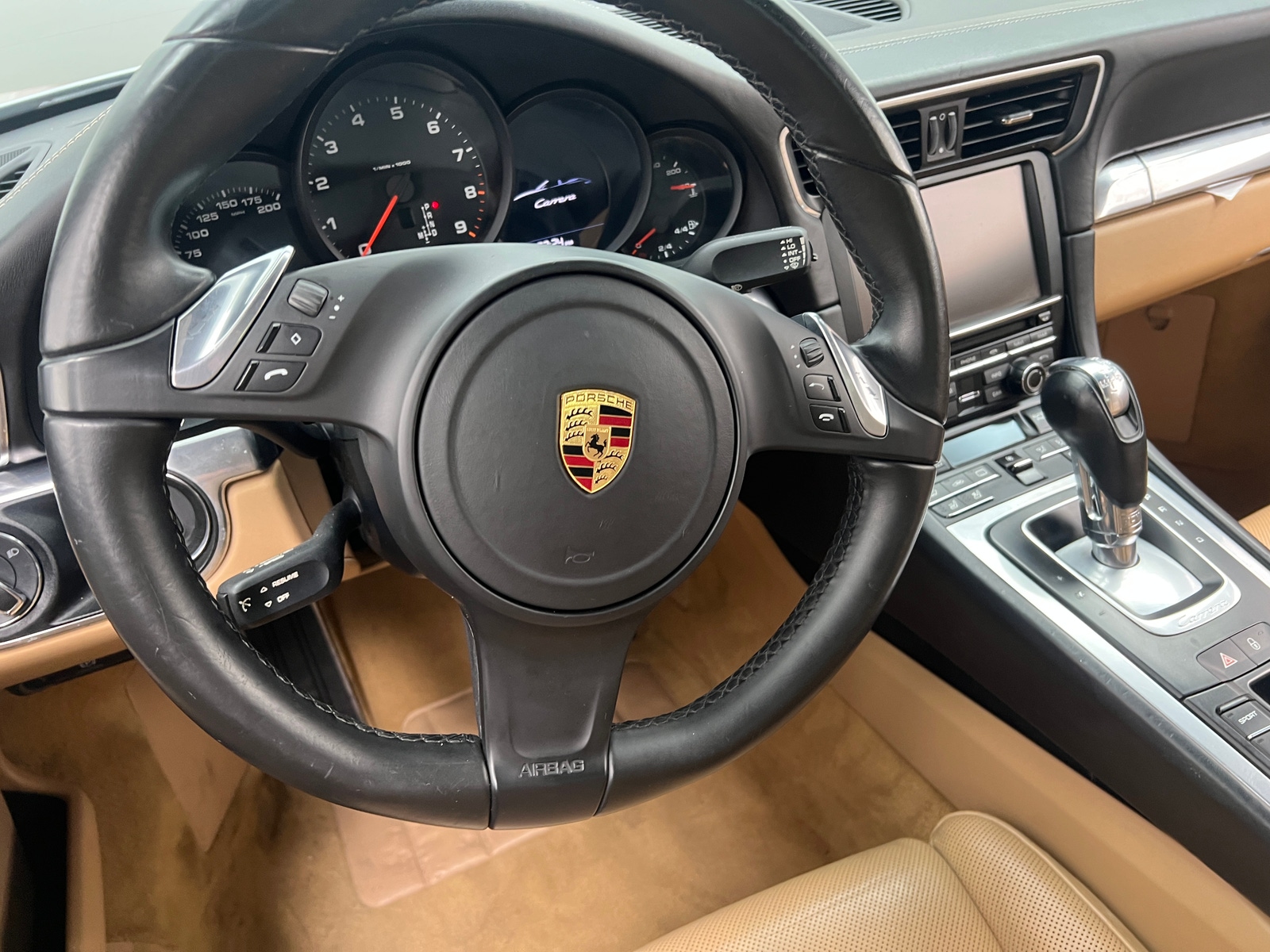 Thumbnail: 2016 Porsche 911 - 4