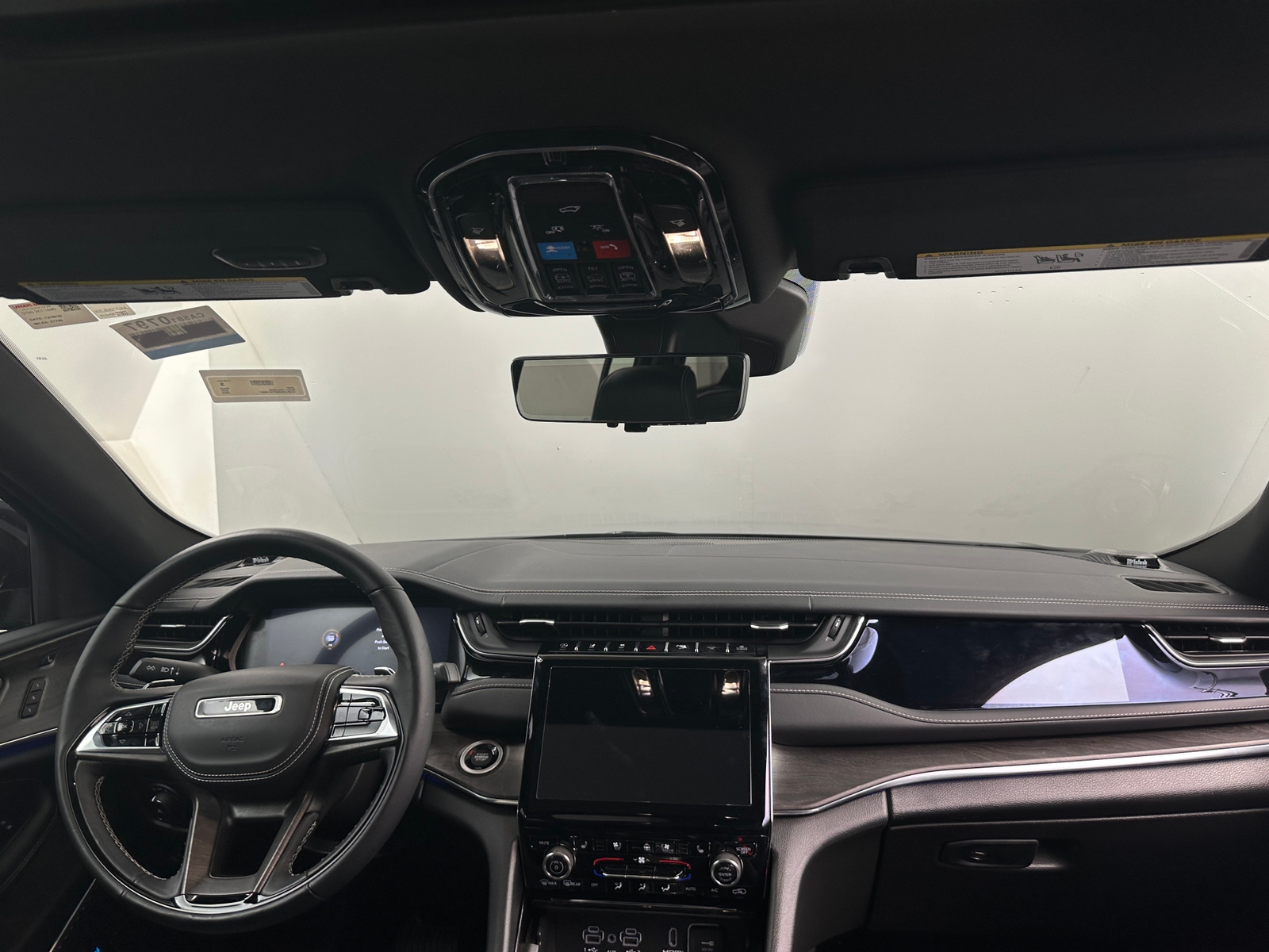 Thumbnail: 2023 Jeep Grand Cherokee - 3