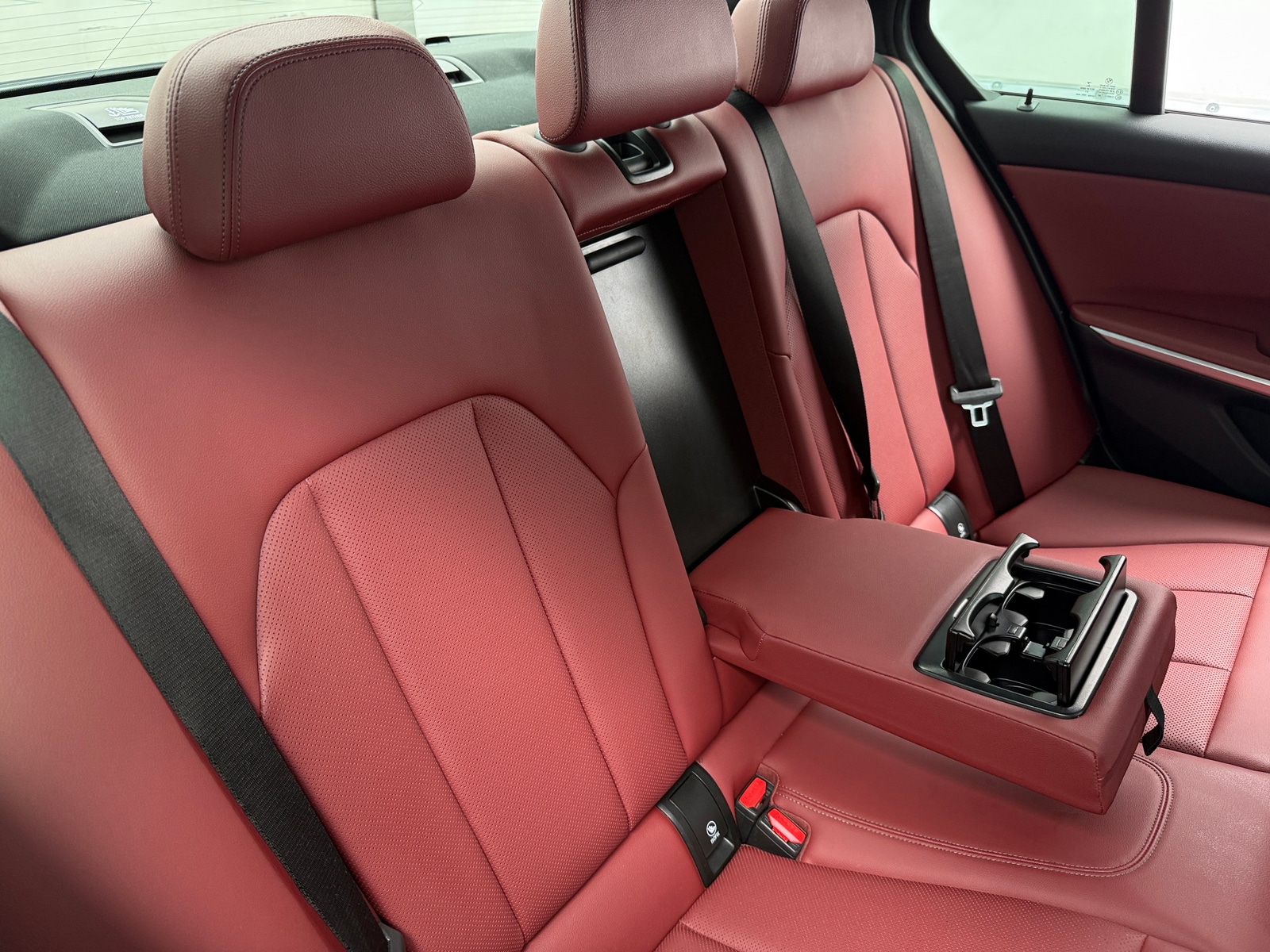 Thumbnail: 2022 BMW 3 Series - 6