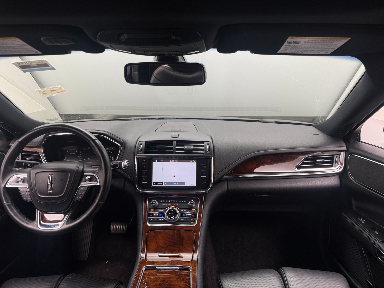 Thumbnail: 2017 Lincoln Continental - 2