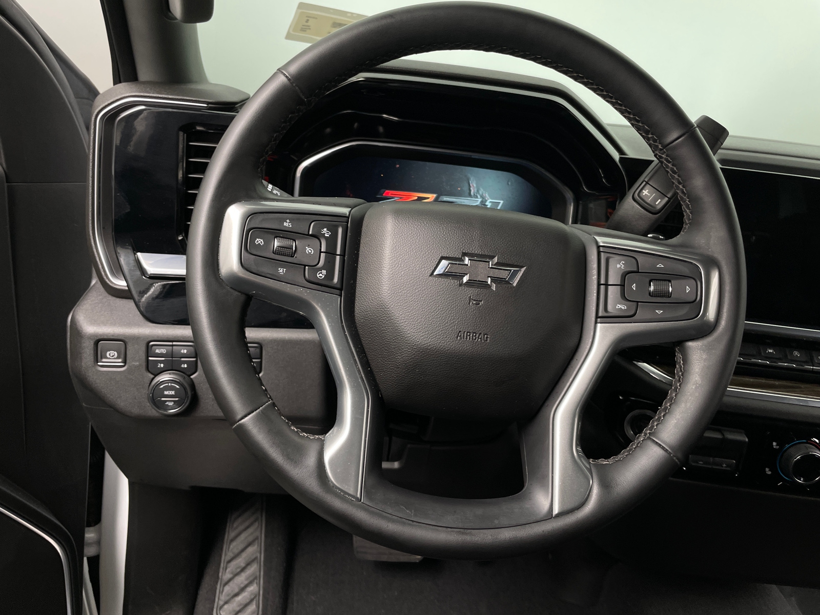 Thumbnail: 2023 Chevrolet Silverado 1500 - 5