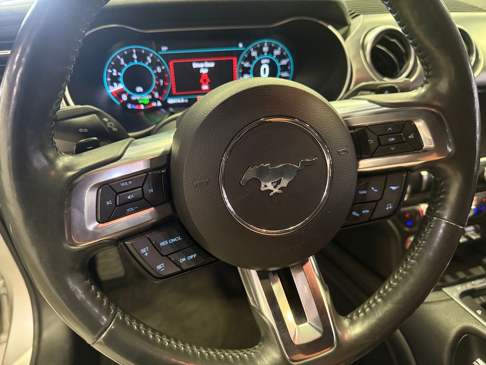 Thumbnail: 2018 Ford Mustang - 5