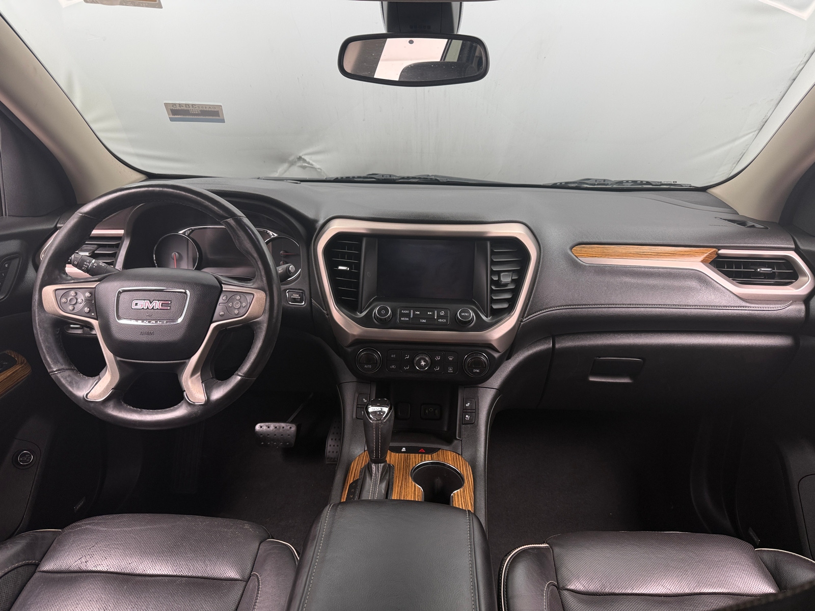 Thumbnail: 2017 GMC Acadia - 2