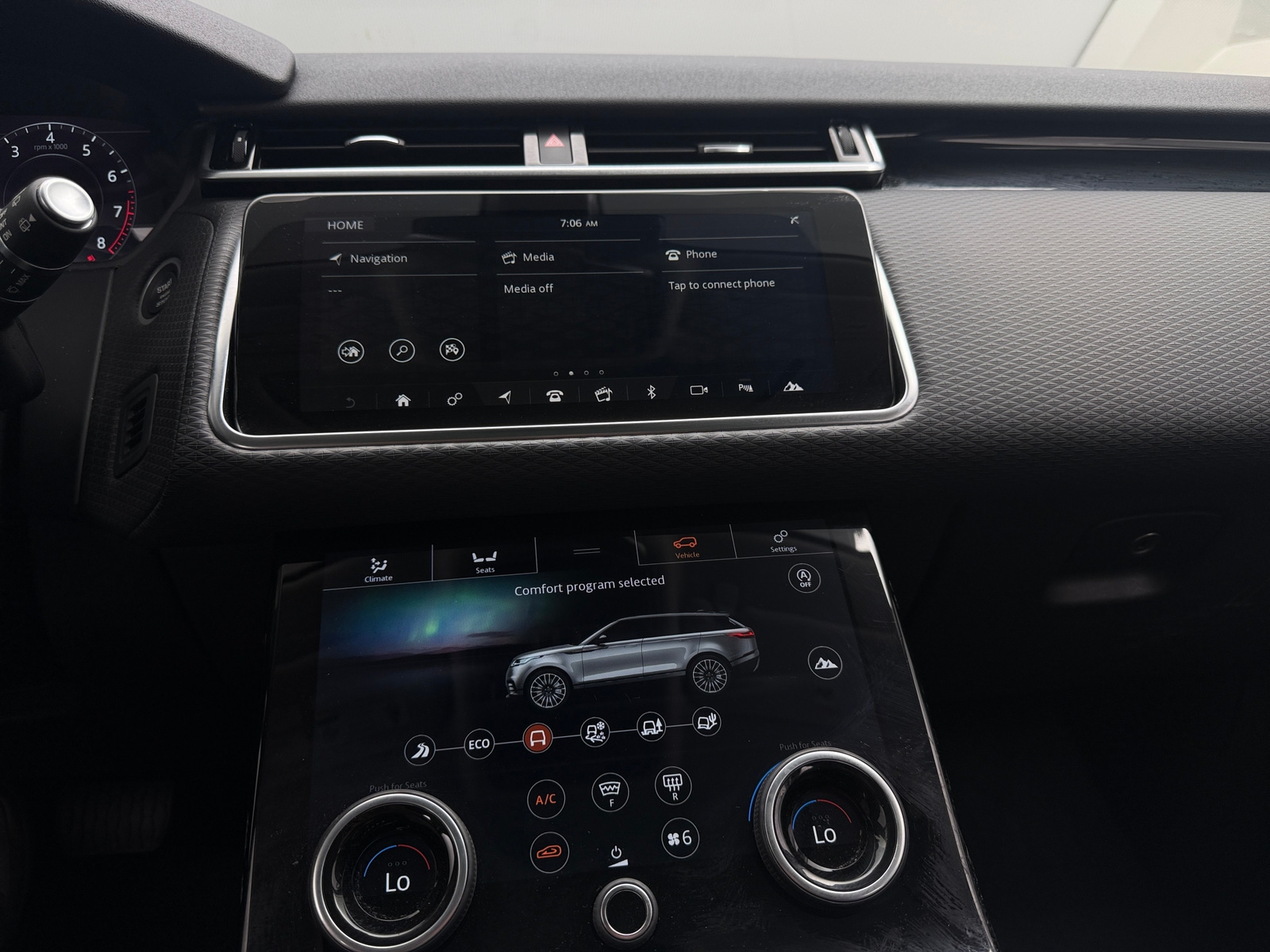 Thumbnail: 2019 Land Rover Range Rover Velar - 3