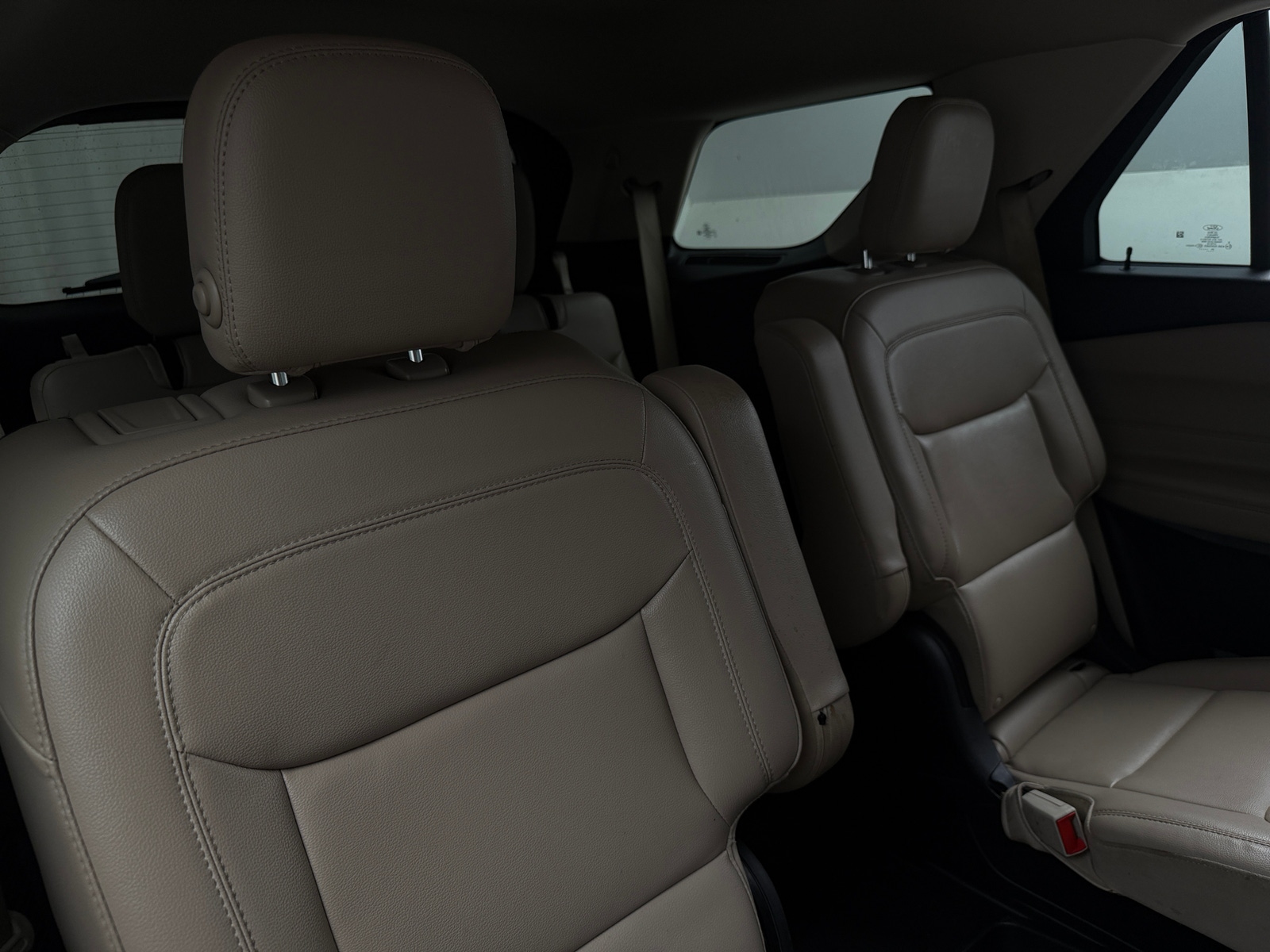 Thumbnail: 2020 Ford Explorer - 5