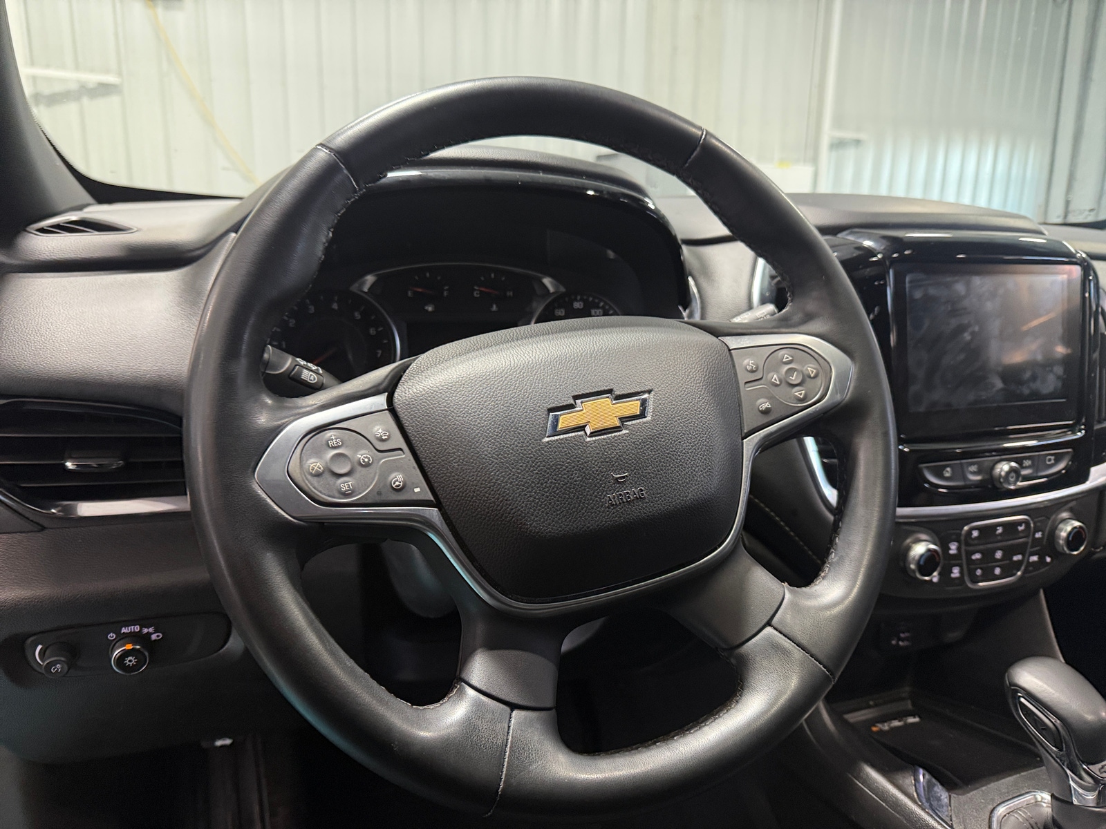 Thumbnail: 2023 Chevrolet Traverse - 4