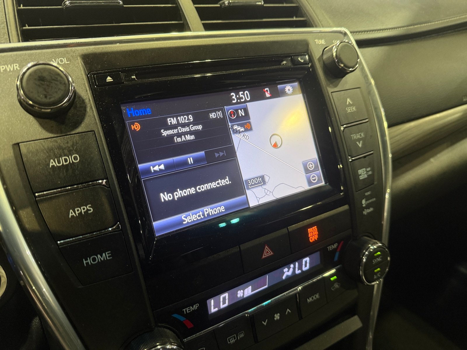 Thumbnail: 2015 Toyota Camry - 4