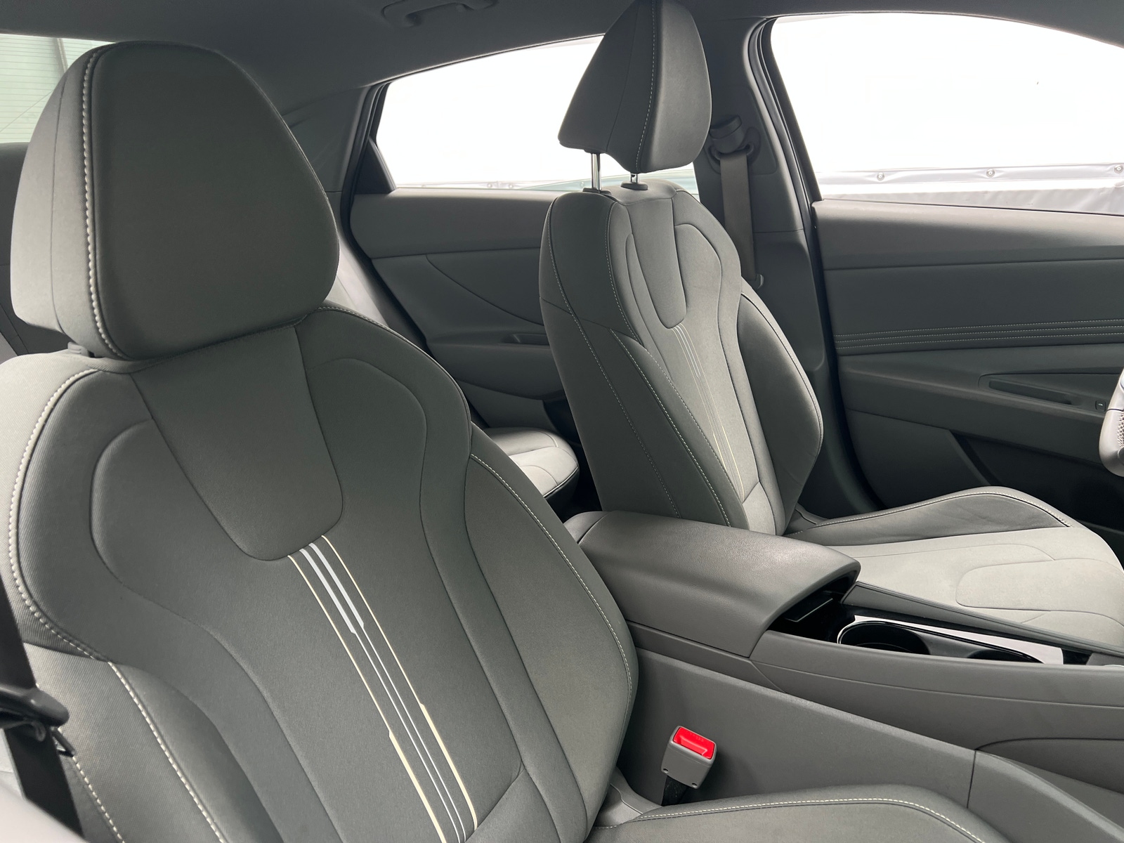 Thumbnail: 2023 Hyundai Elantra - 2