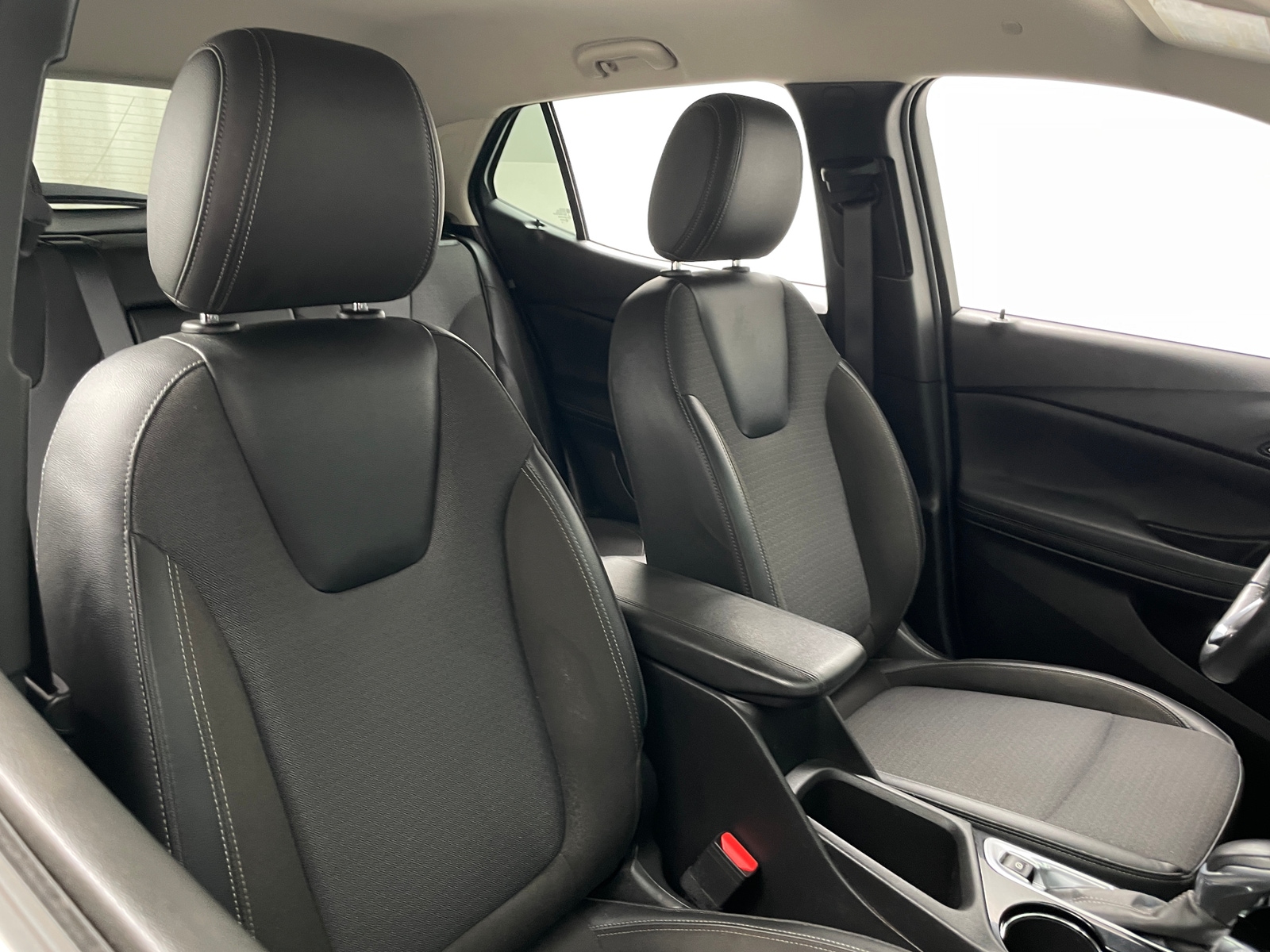 Thumbnail: 2021 Buick Encore GX - 2