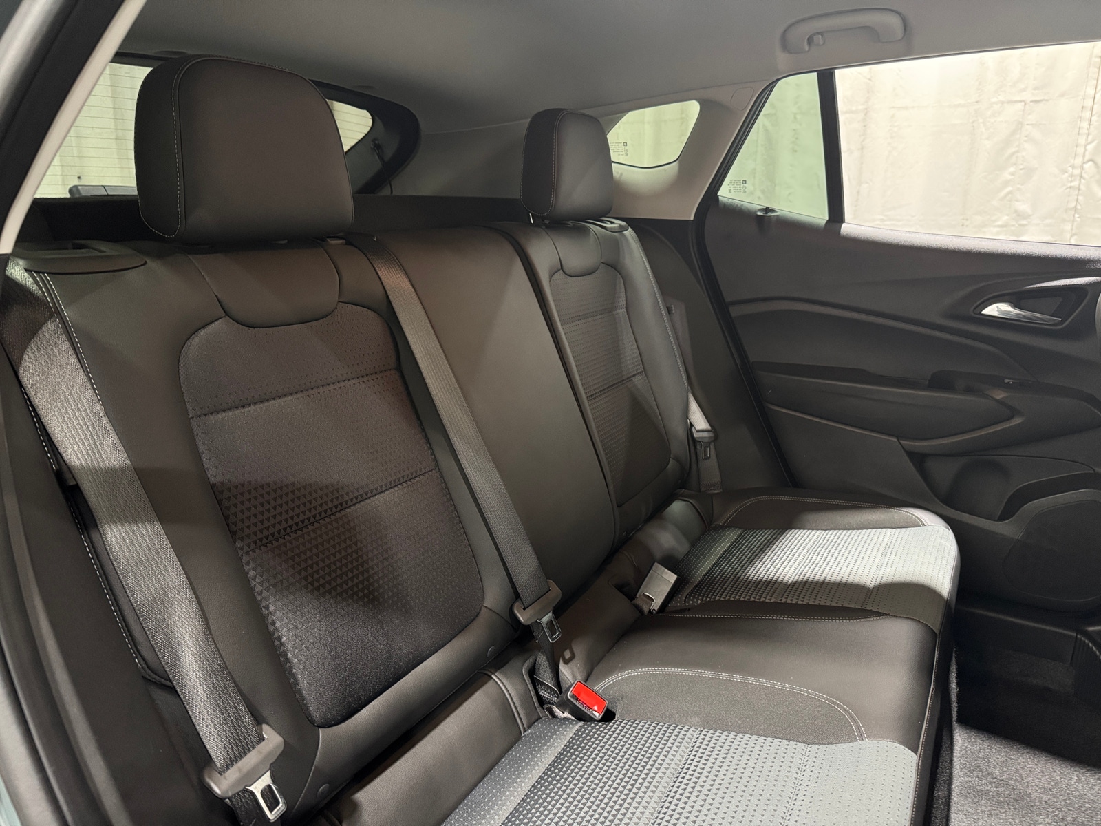 Thumbnail: 2025 Chevrolet Trax - 6