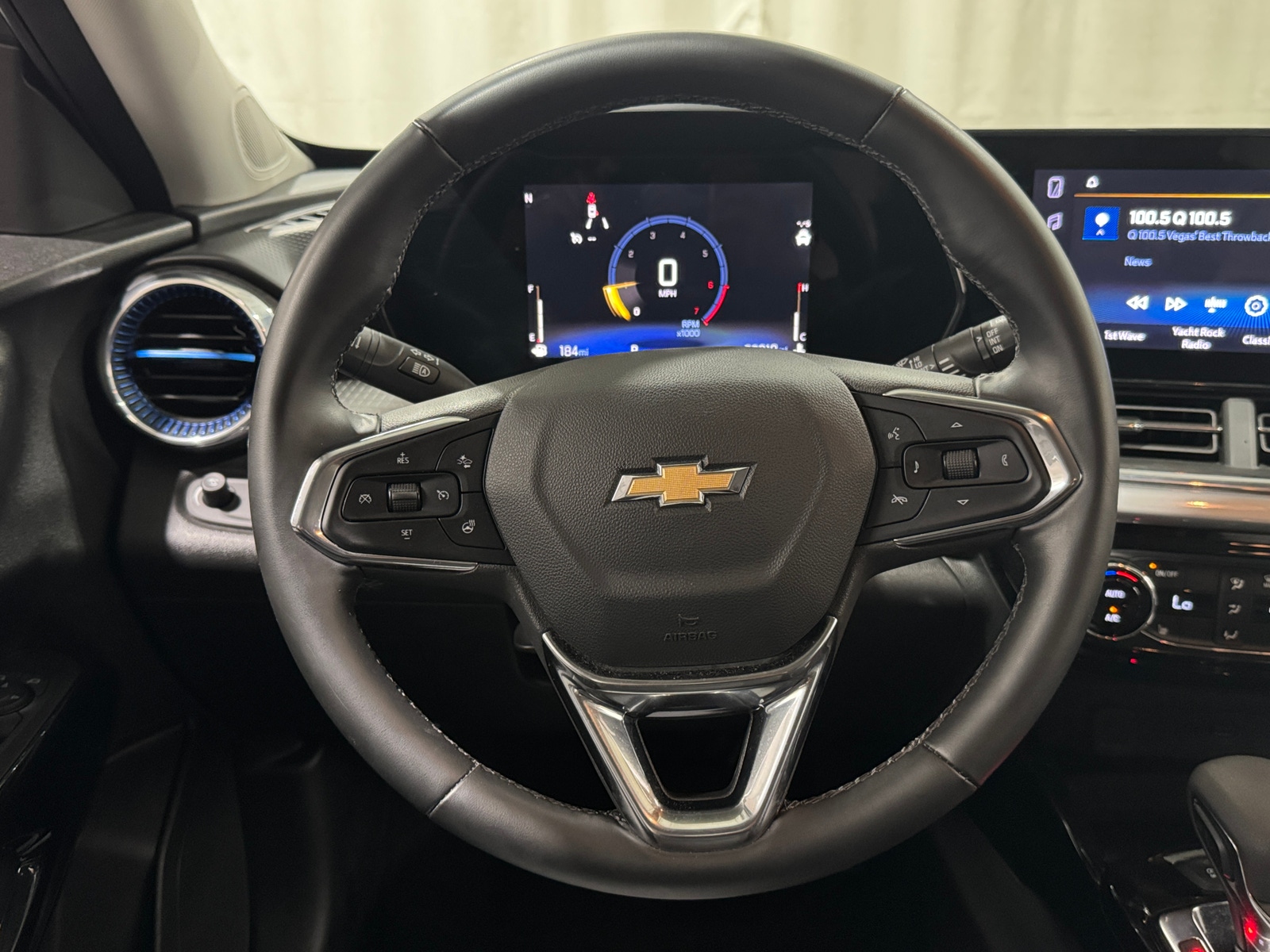 Thumbnail: 2025 Chevrolet Trax - 5