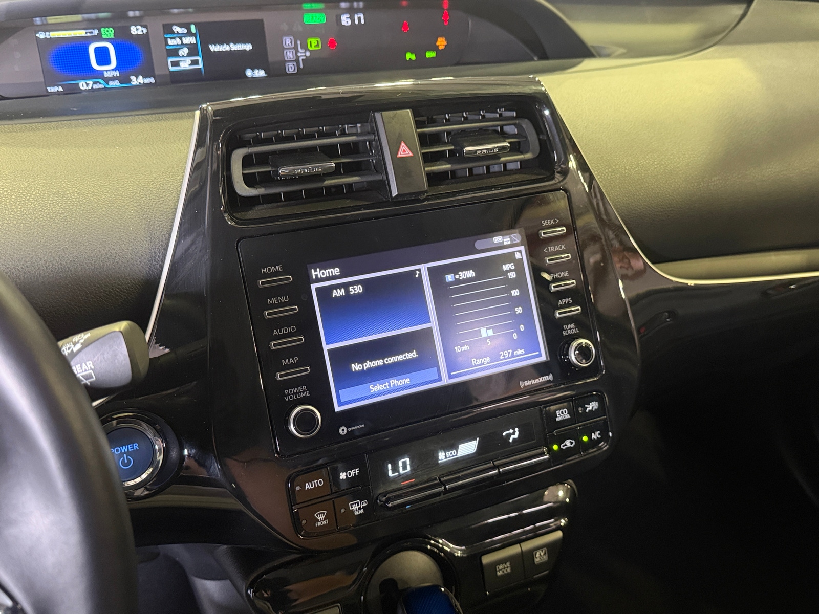 Thumbnail: 2022 Toyota Prius - 4
