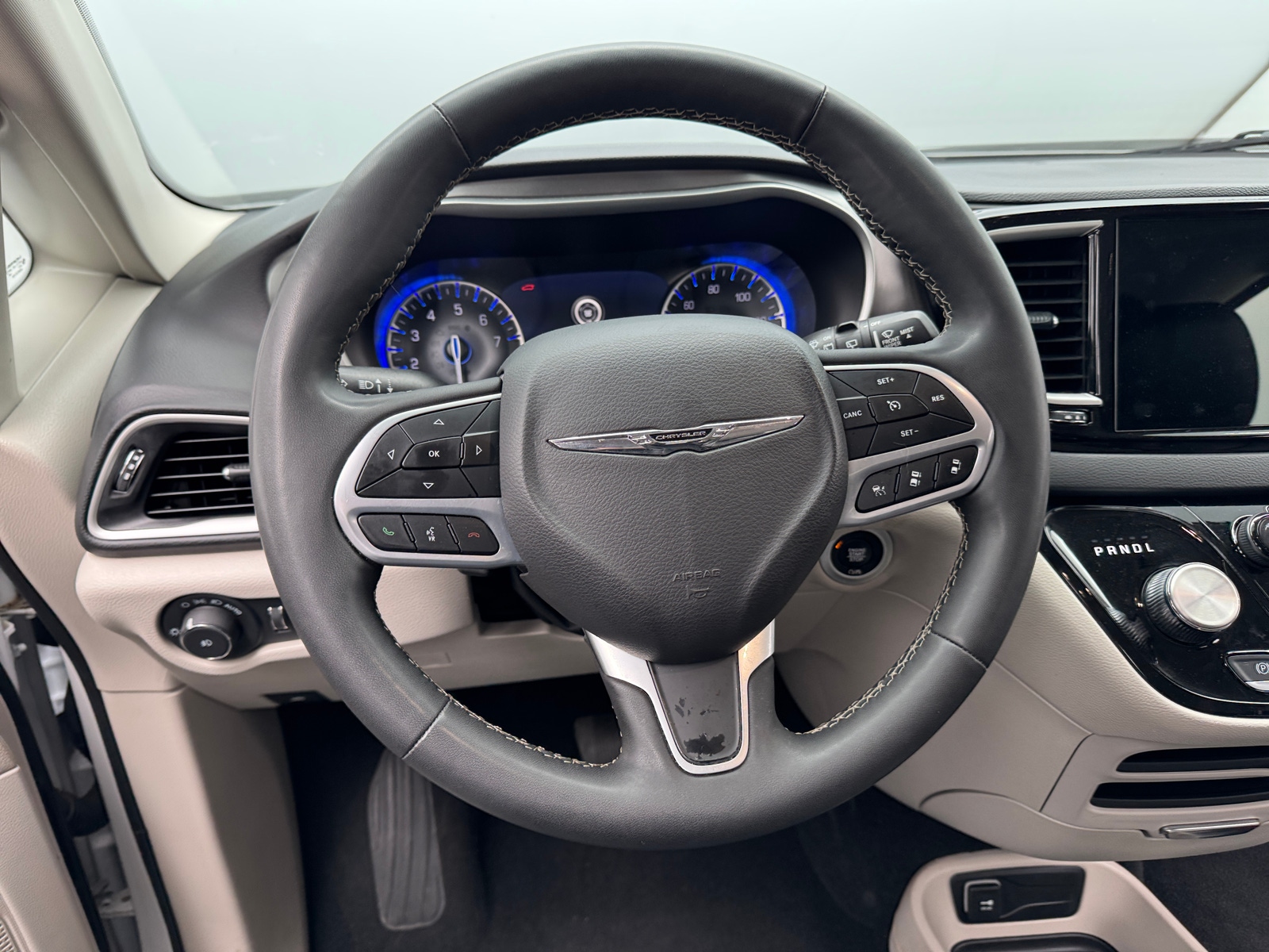 Thumbnail: 2024 Chrysler Pacifica - 5