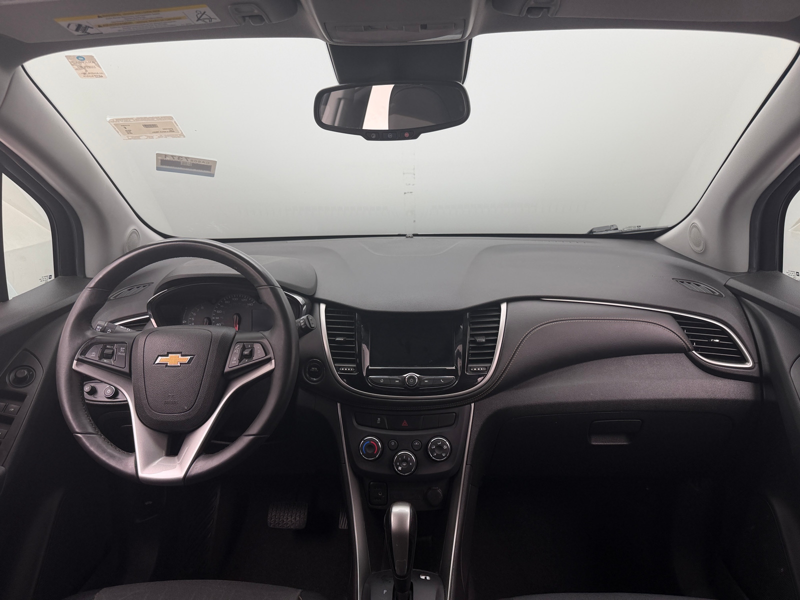 Thumbnail: 2018 Chevrolet Trax - 3
