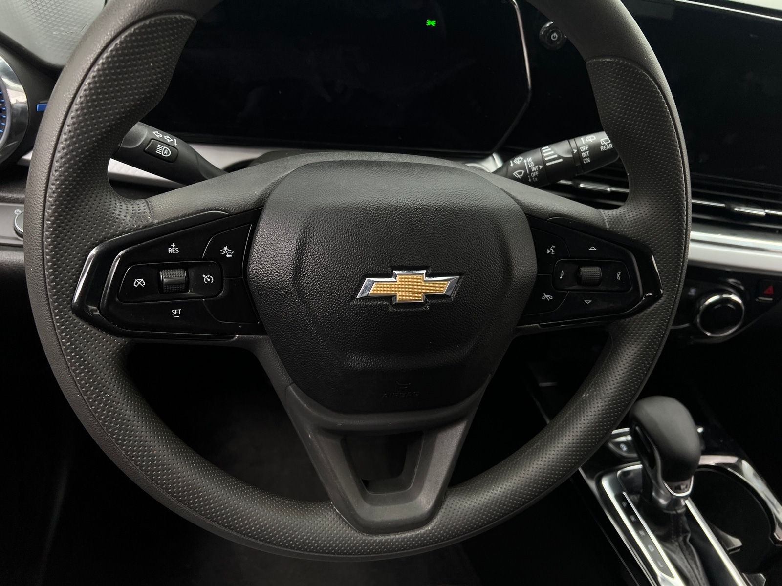 Thumbnail: 2025 Chevrolet Trax - 5