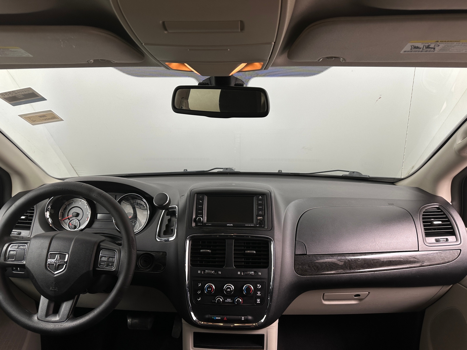 Thumbnail: 2019 Dodge Grand Caravan - 3