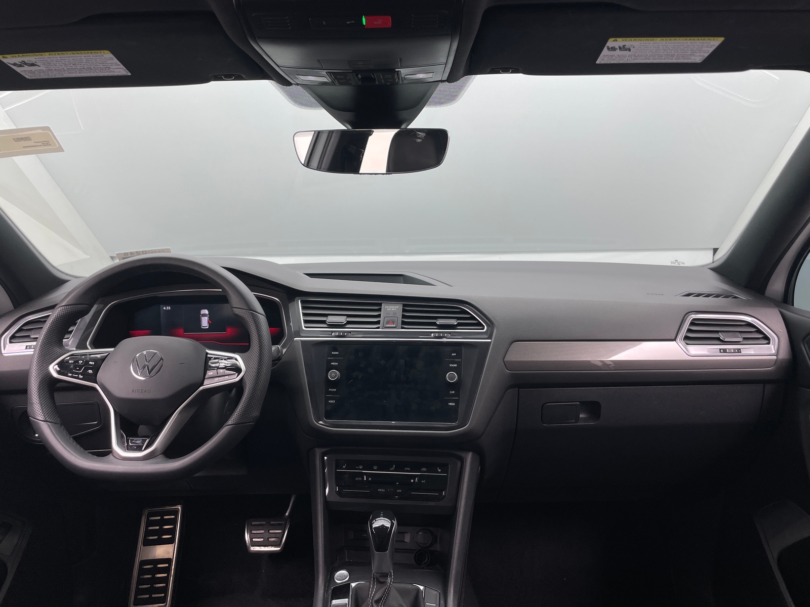 Thumbnail: 2022 Volkswagen Tiguan - 2