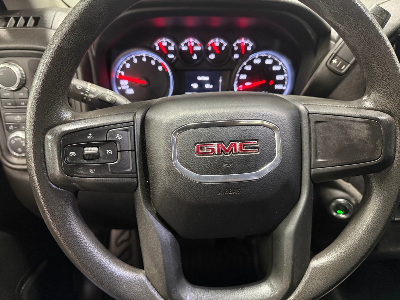 Thumbnail: 2023 GMC Sierra 1500 - 5