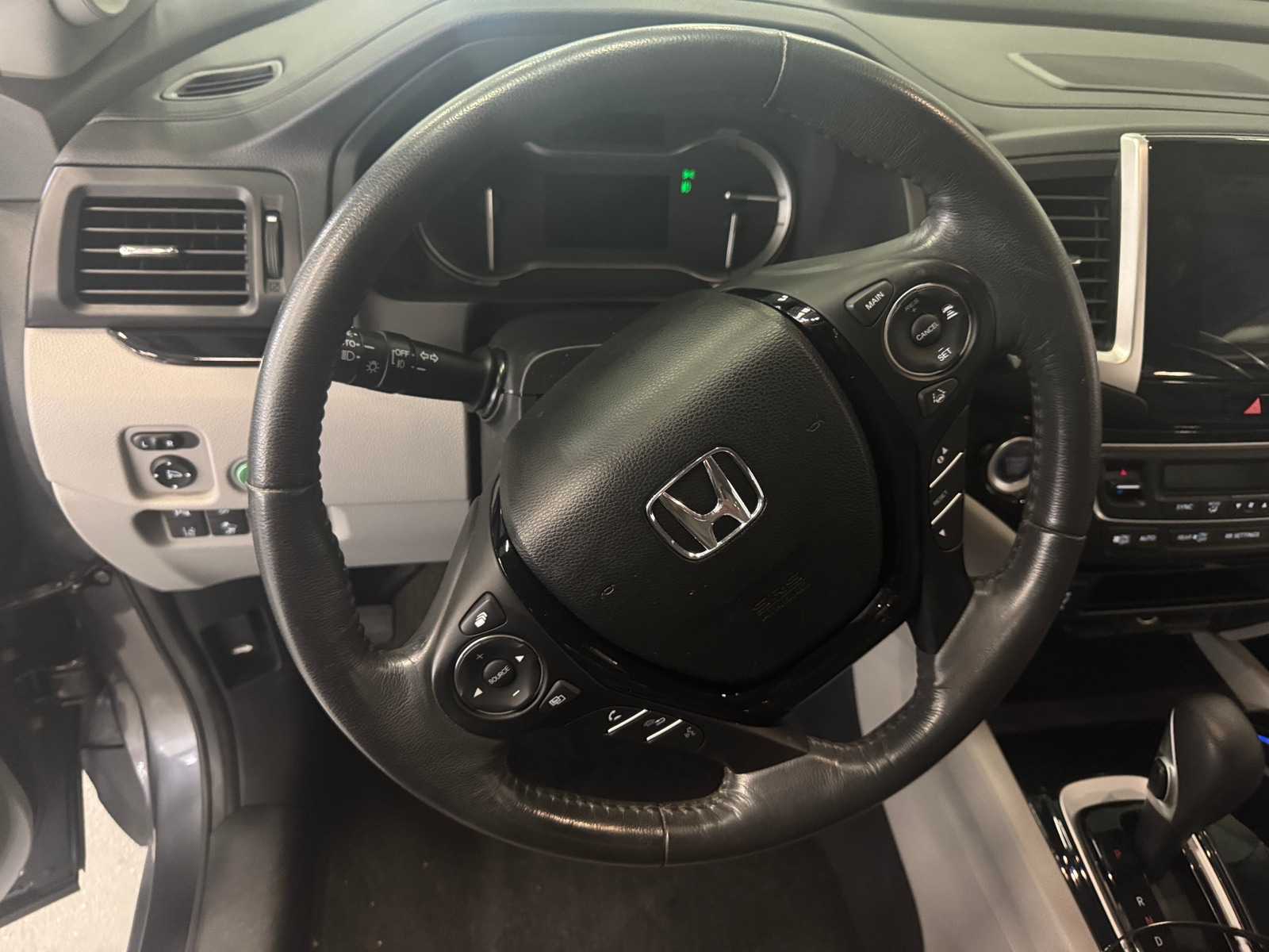 Thumbnail: 2017 Honda Ridgeline - 4