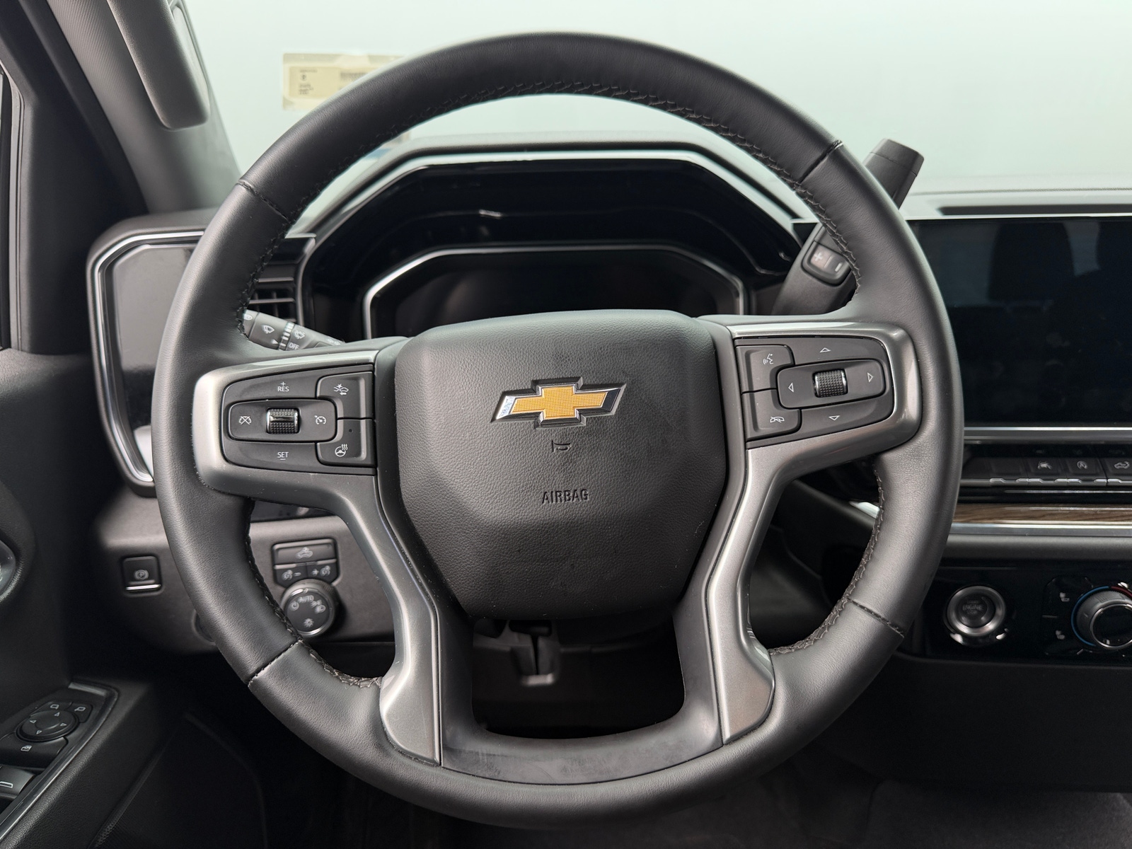 Thumbnail: 2024 Chevrolet Silverado 1500 - 5