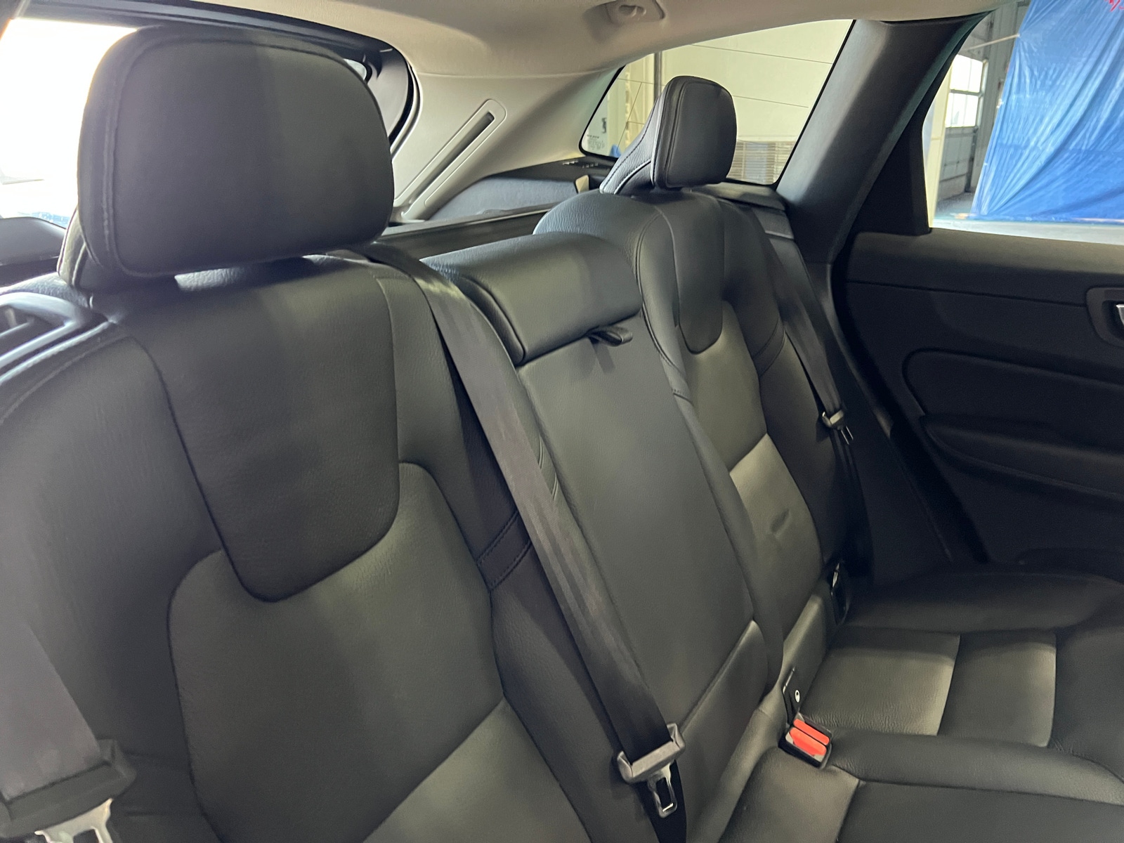 Thumbnail: 2023 Volvo XC60 - 5