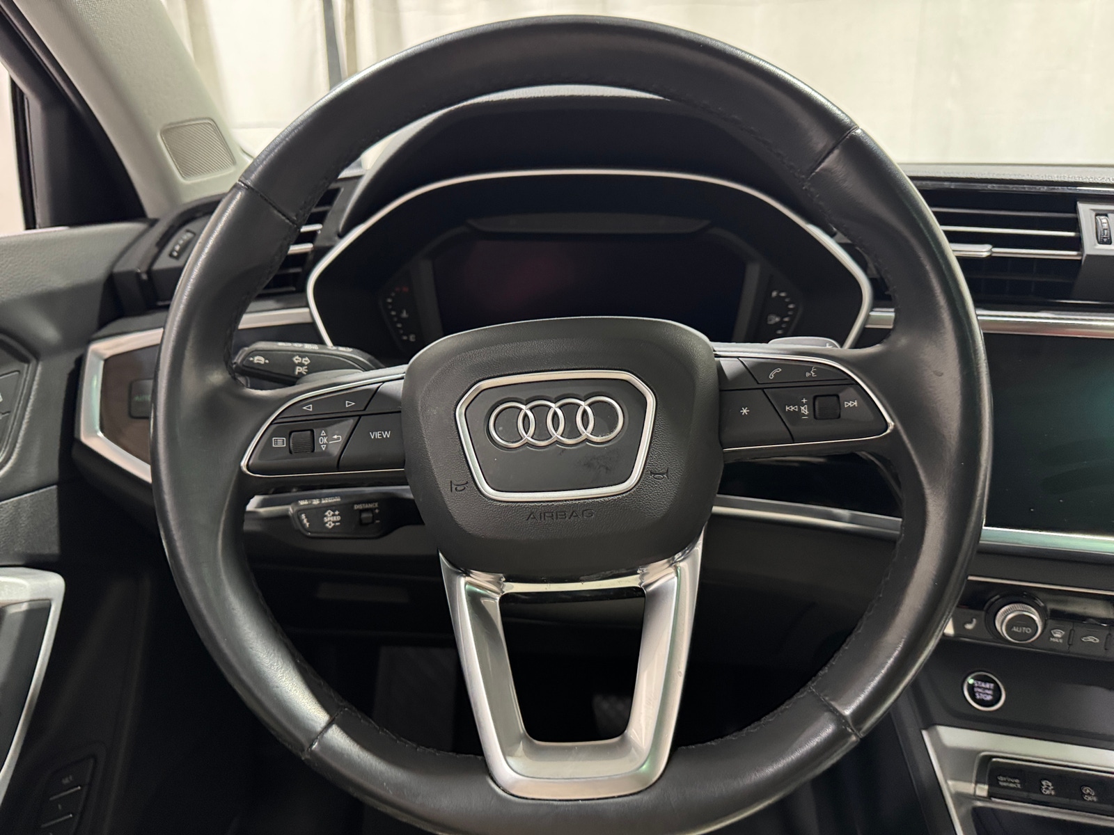 Thumbnail: 2024 Audi Q3 - 4