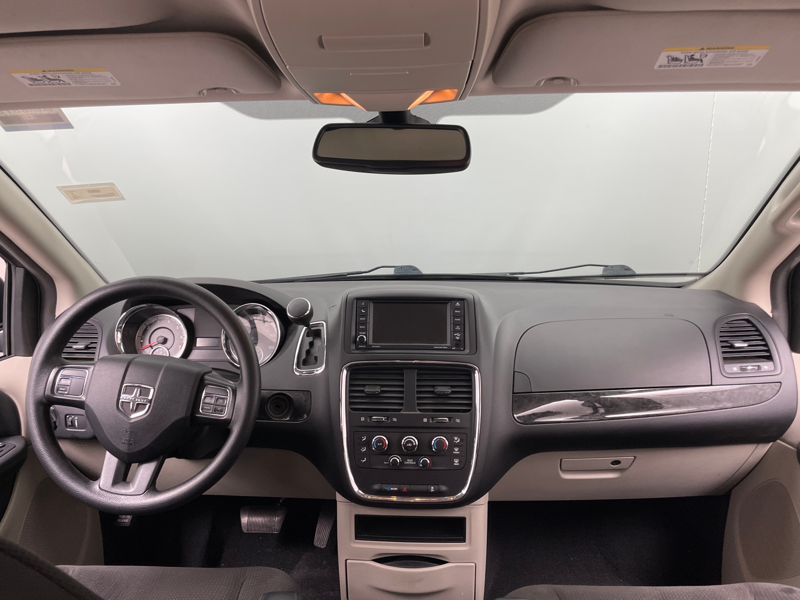 Thumbnail: 2018 Dodge Grand Caravan - 3