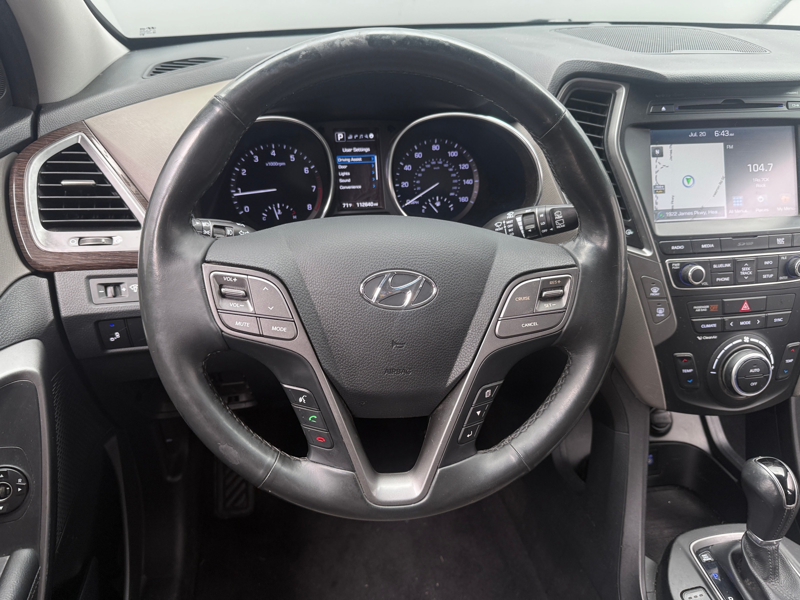 Thumbnail: 2017 Hyundai Santa Fe - 4
