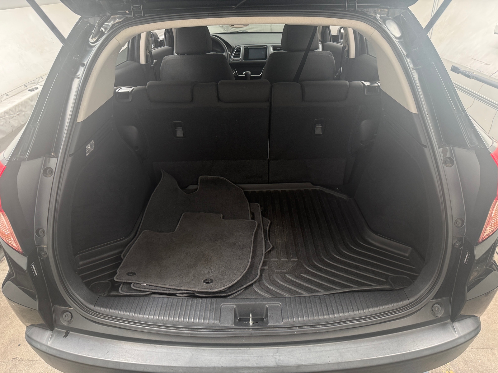 Thumbnail: 2016 Honda HR-V - 7