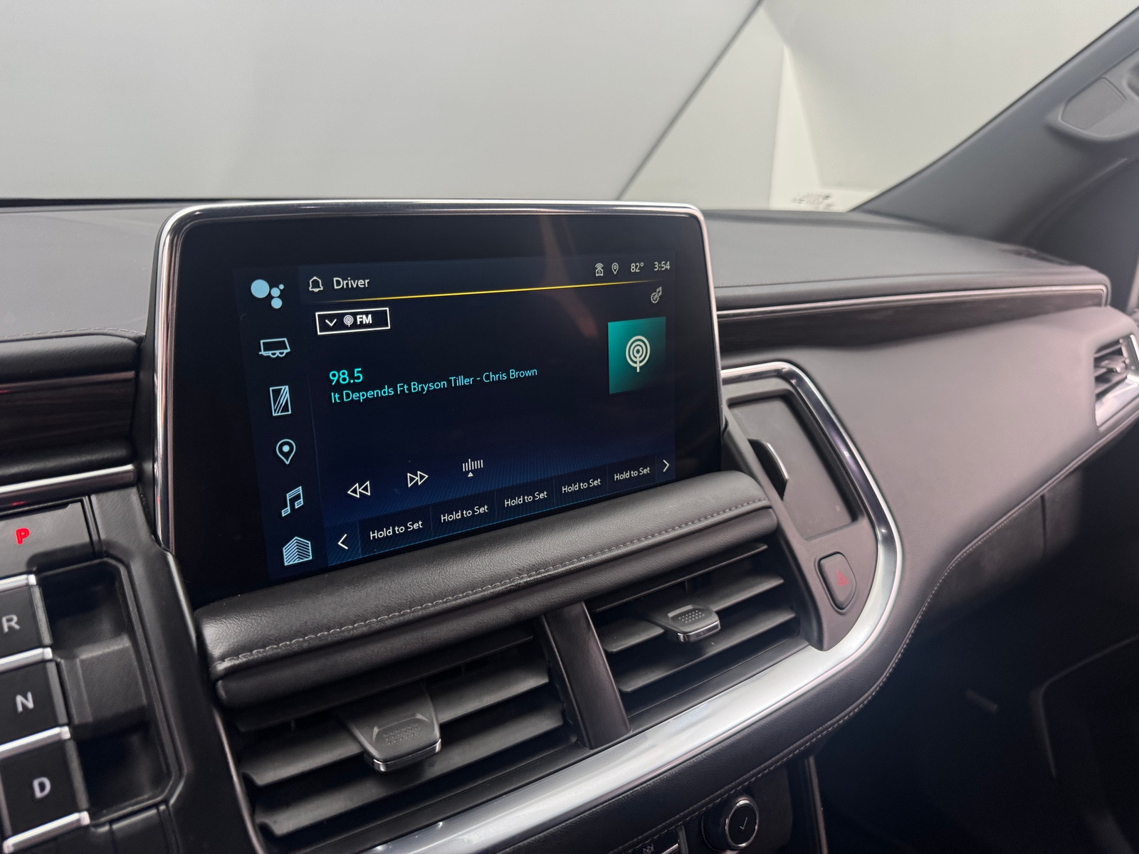 Thumbnail: 2024 Chevrolet Suburban - 3