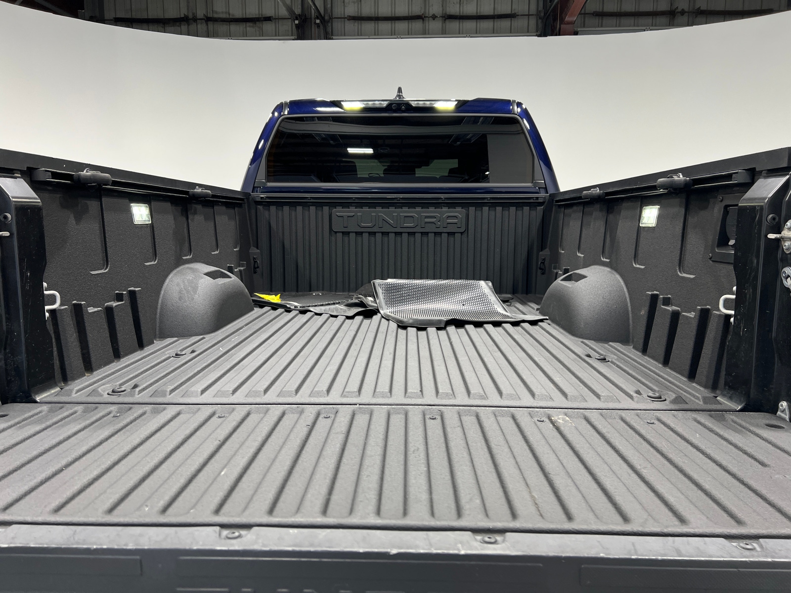 Thumbnail: 2024 Toyota Tundra - 6