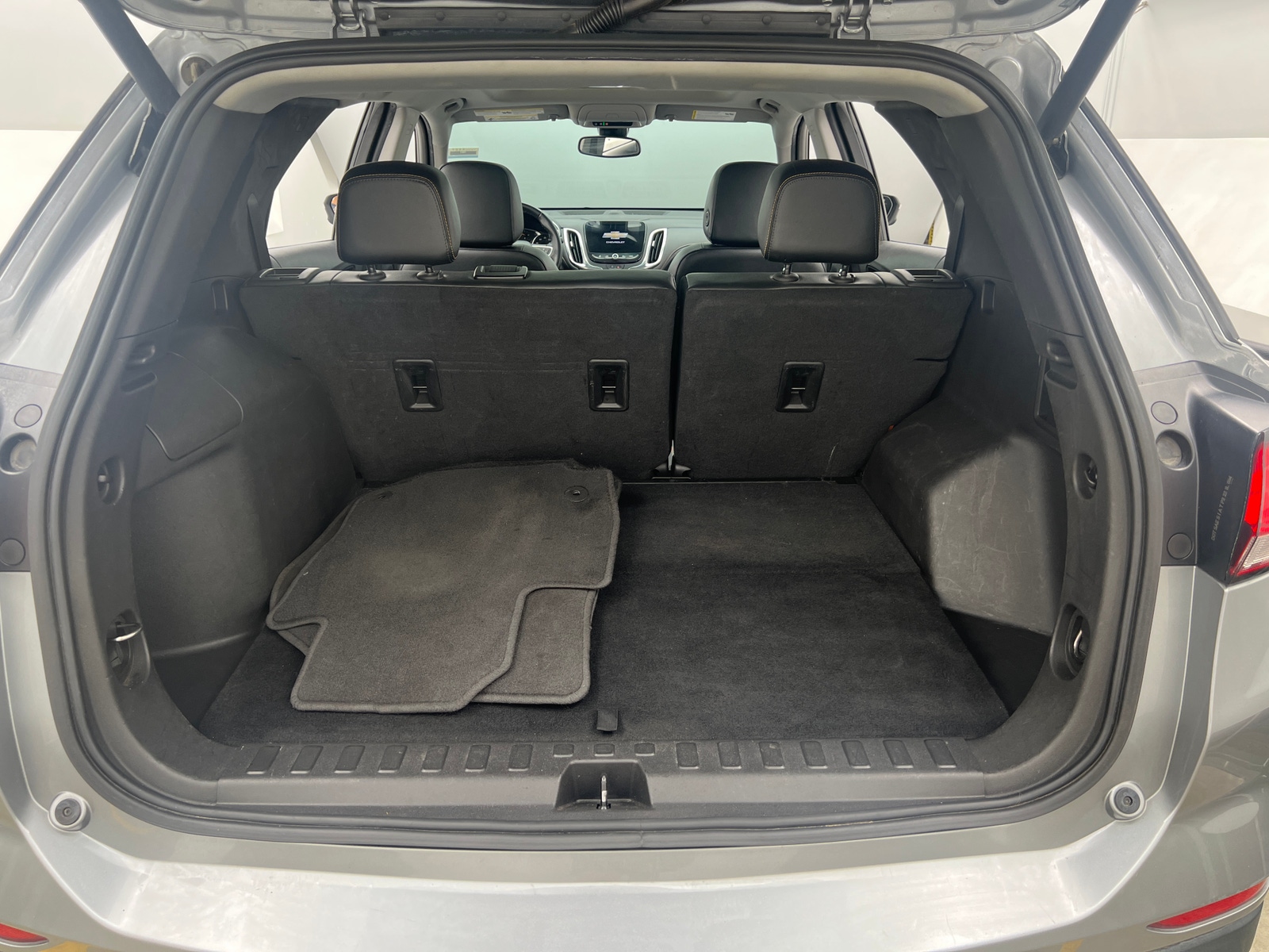 Thumbnail: 2023 Chevrolet Equinox - 6