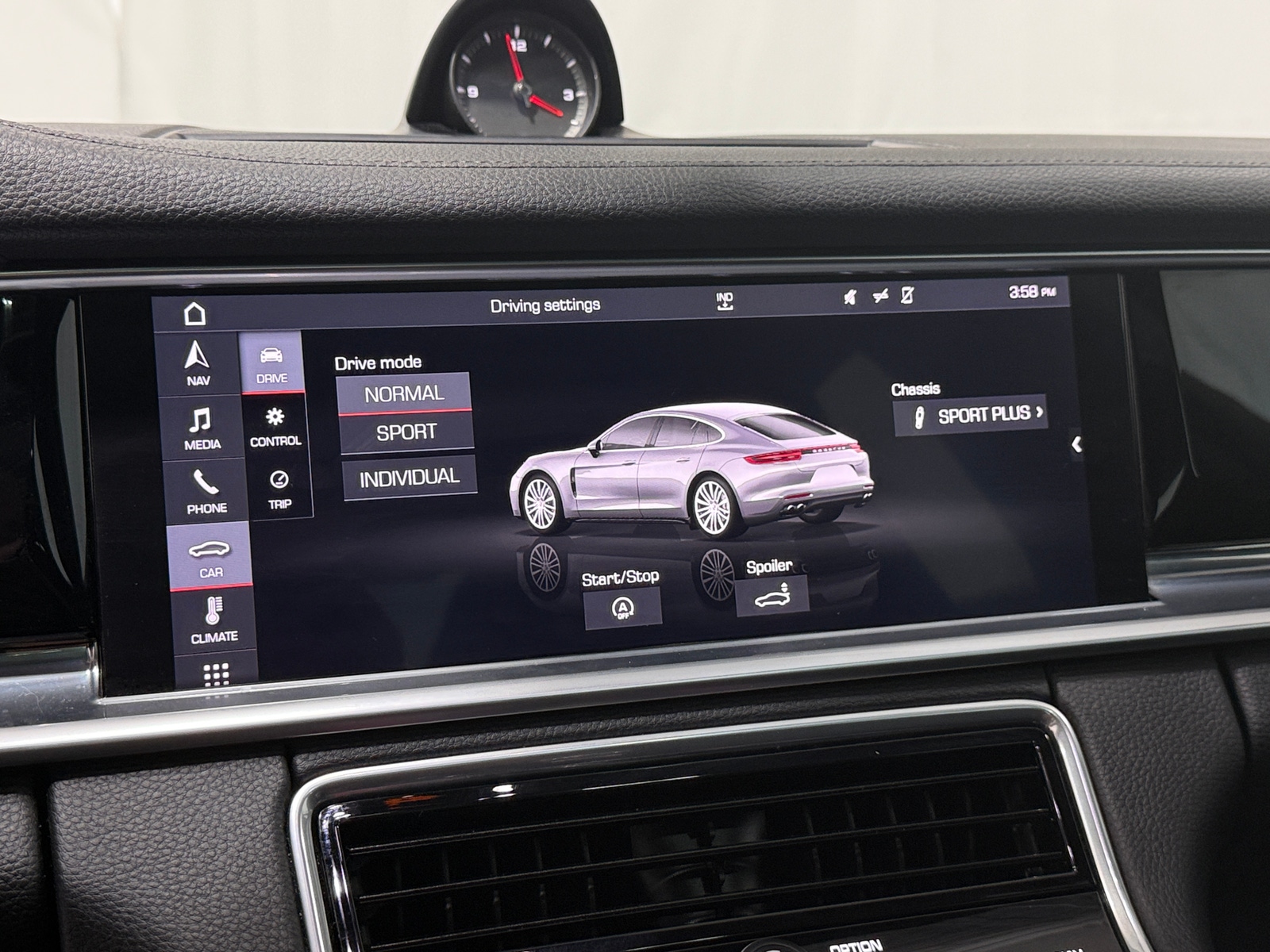 Thumbnail: 2018 Porsche Panamera - 3