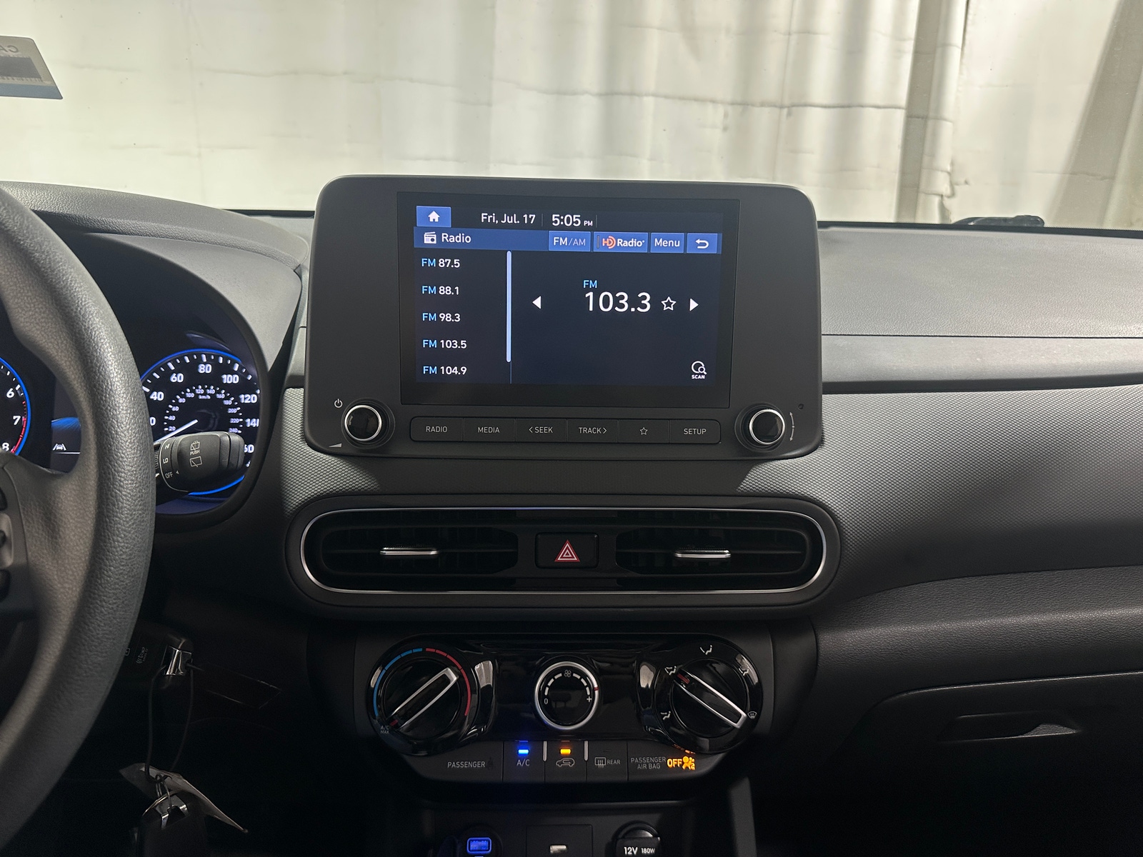 Thumbnail: 2023 Hyundai Kona - 4