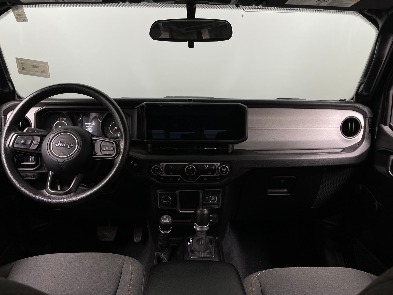 Thumbnail: 2024 Jeep Gladiator - 3