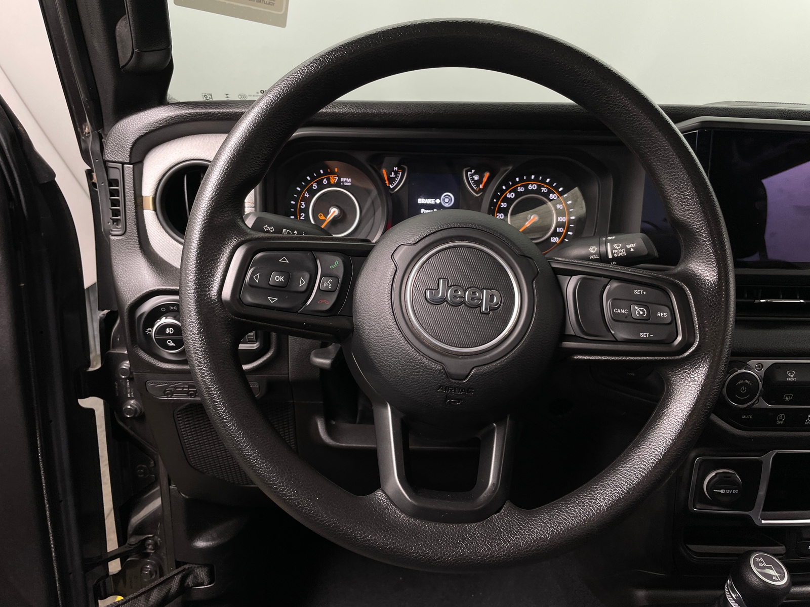 Thumbnail: 2024 Jeep Gladiator - 5