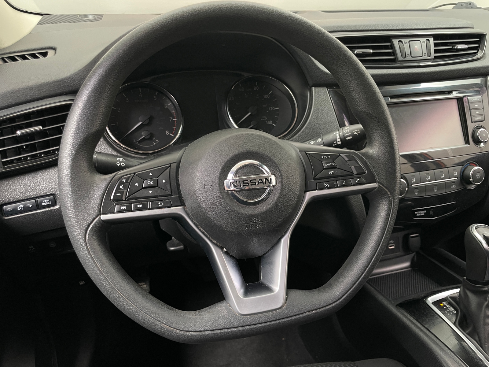 Thumbnail: 2020 Nissan Rogue Sport - 5
