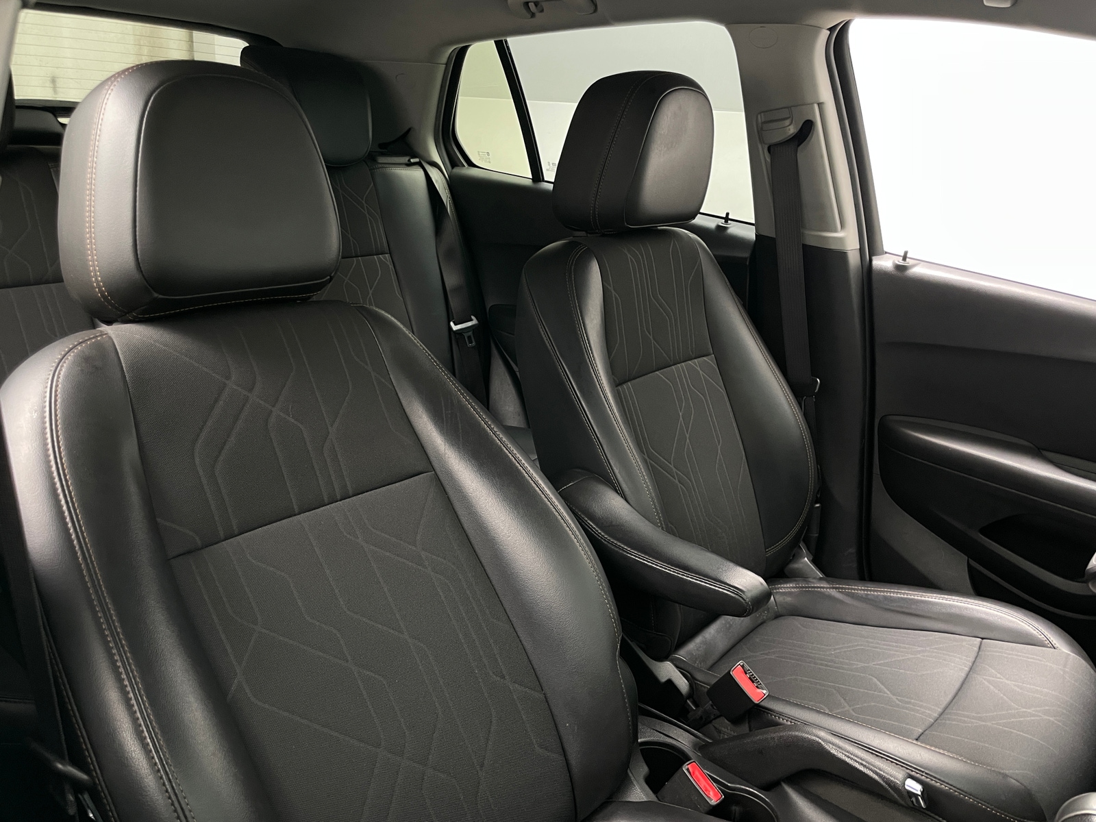 Thumbnail: 2019 Chevrolet Trax - 2