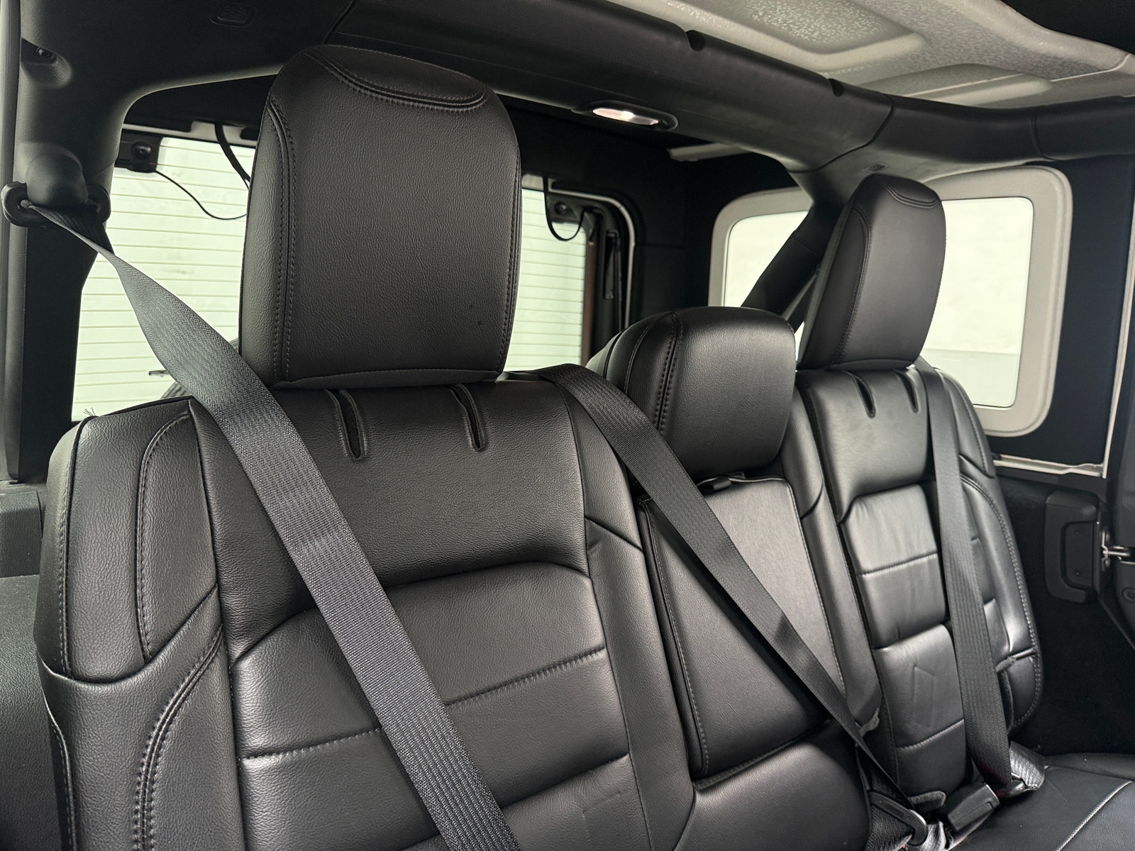 Thumbnail: 2020 Jeep Wrangler - 5