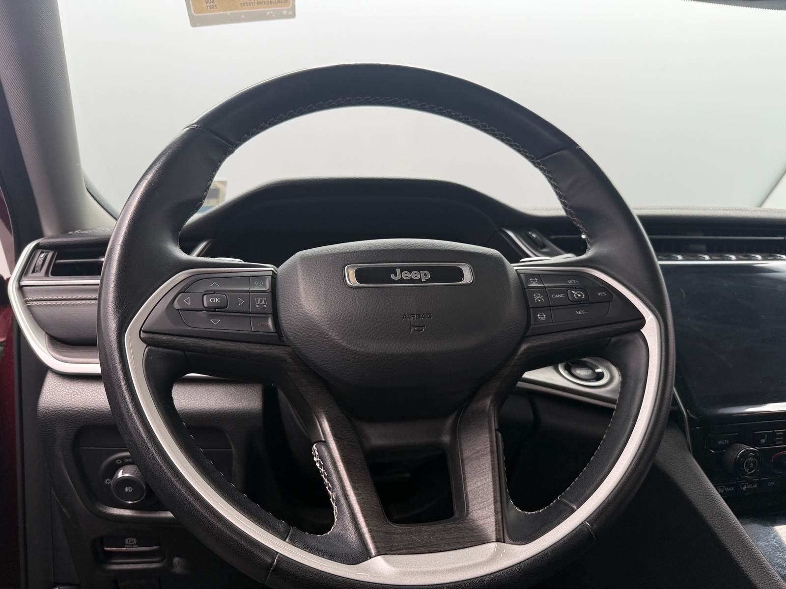 Thumbnail: 2021 Jeep Grand Cherokee L - 4