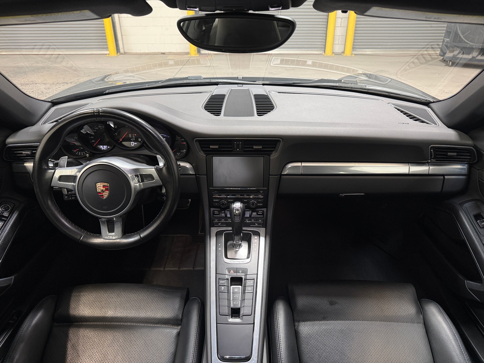 Thumbnail: 2015 Porsche 911 - 2