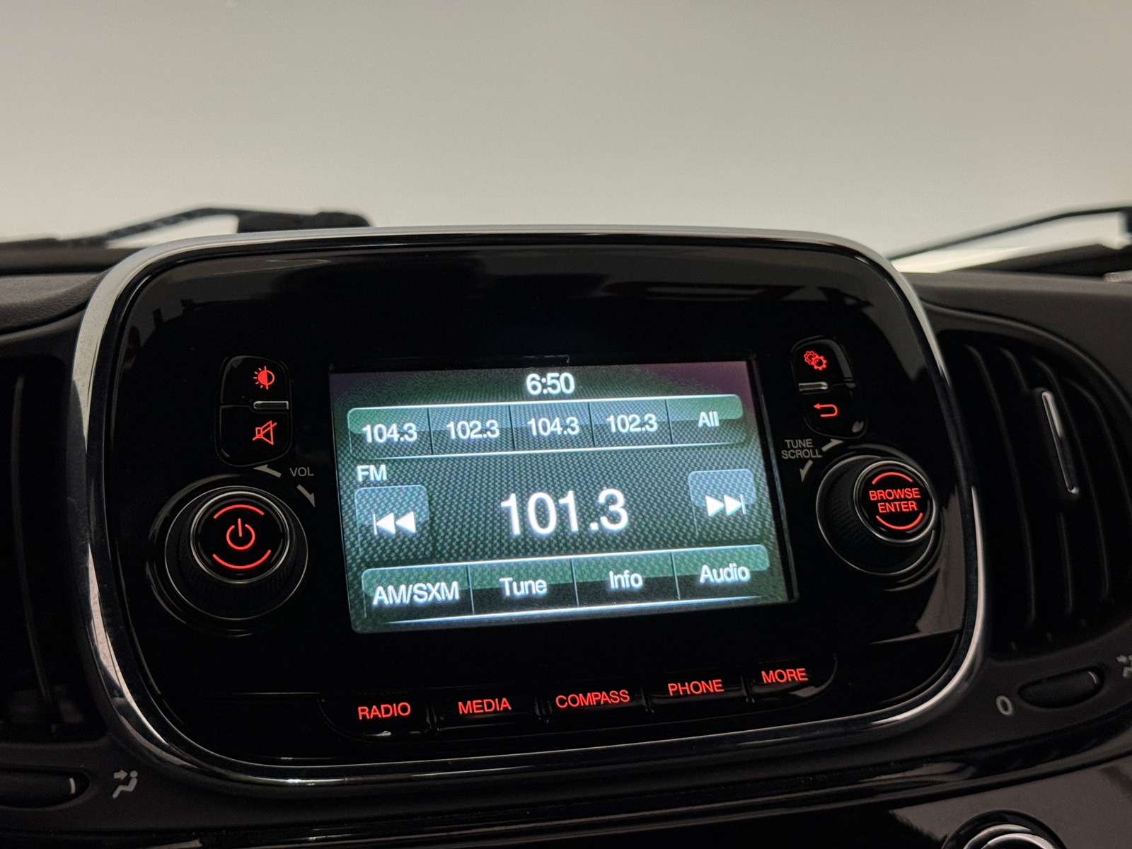 Thumbnail: 2017 Fiat 500 - 4