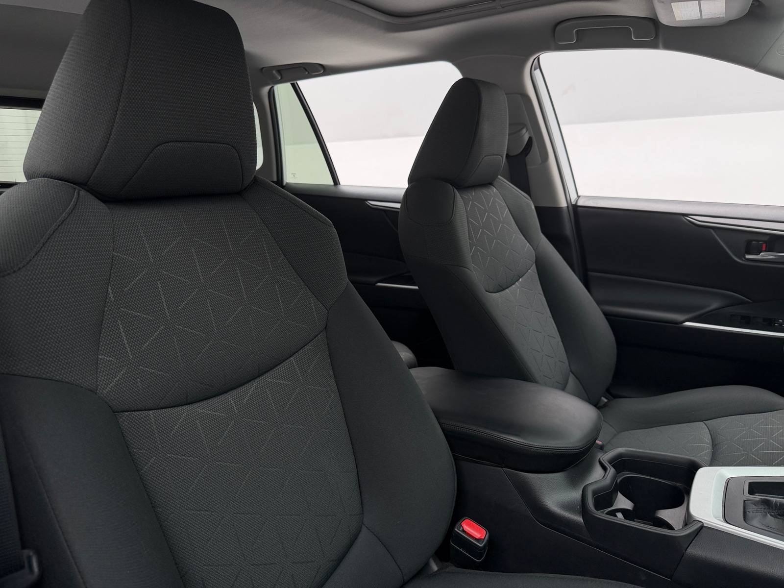 Thumbnail: 2021 Toyota RAV4 - 2