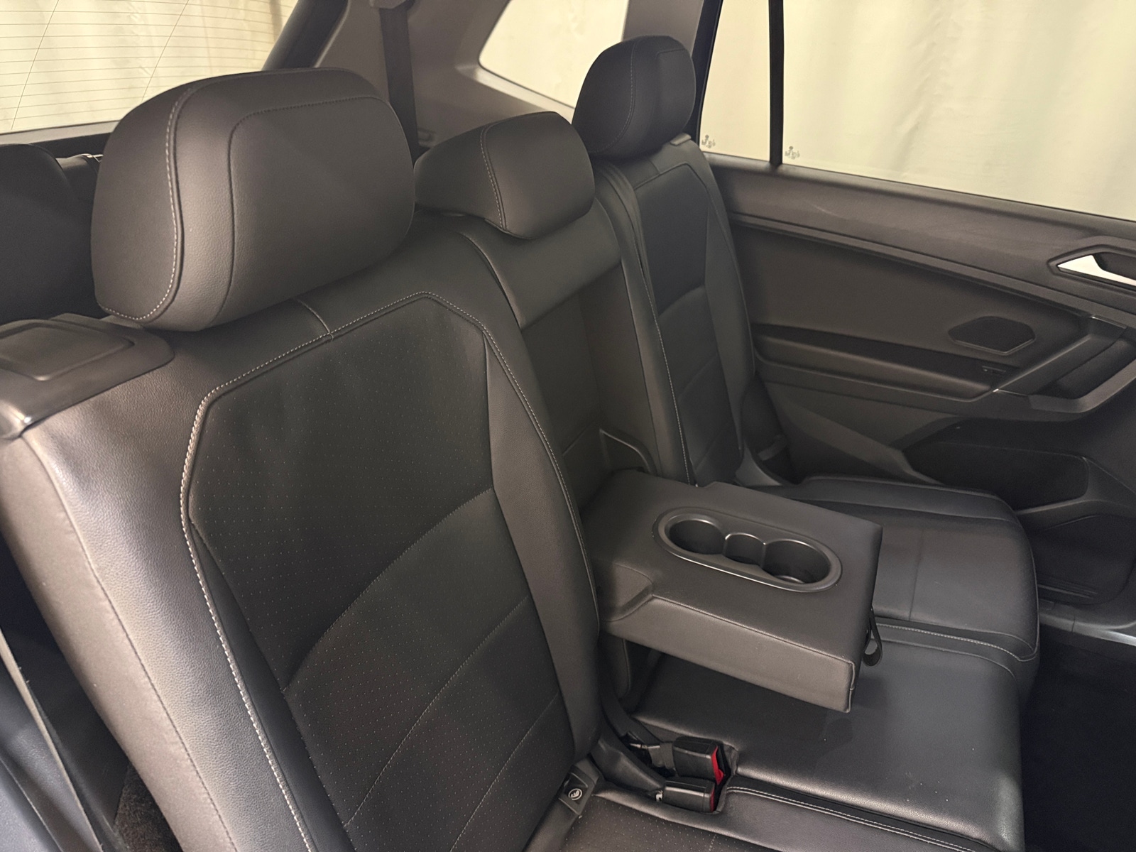 Thumbnail: 2020 Volkswagen Tiguan - 5