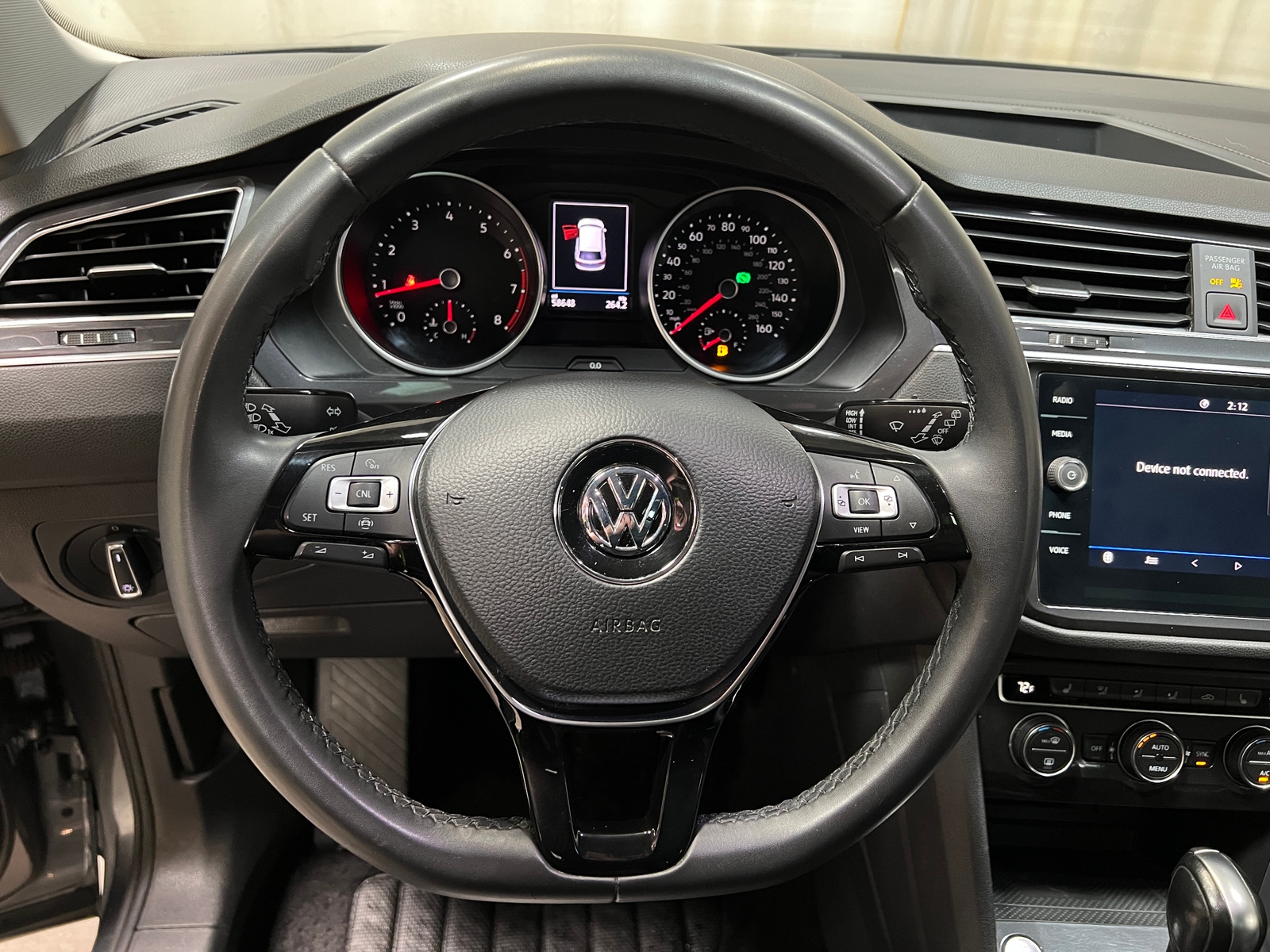 Thumbnail: 2020 Volkswagen Tiguan - 4