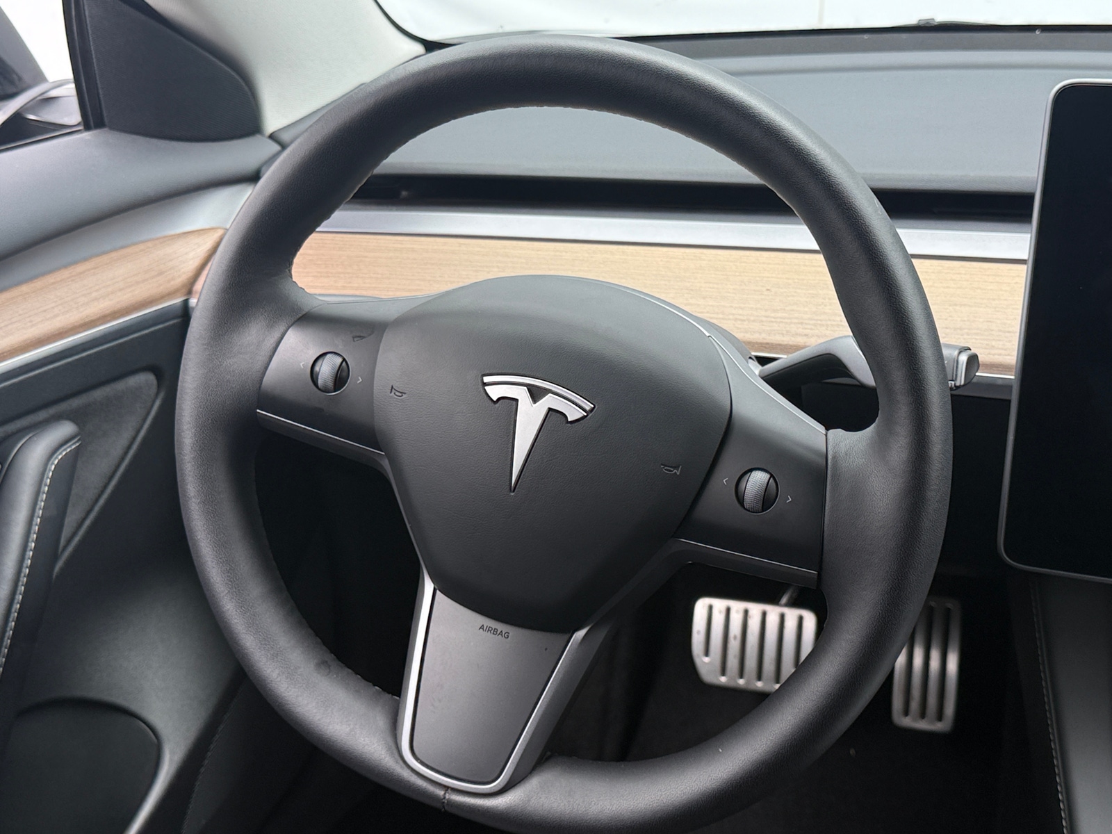 Thumbnail: 2023 Tesla Model 3 - 4