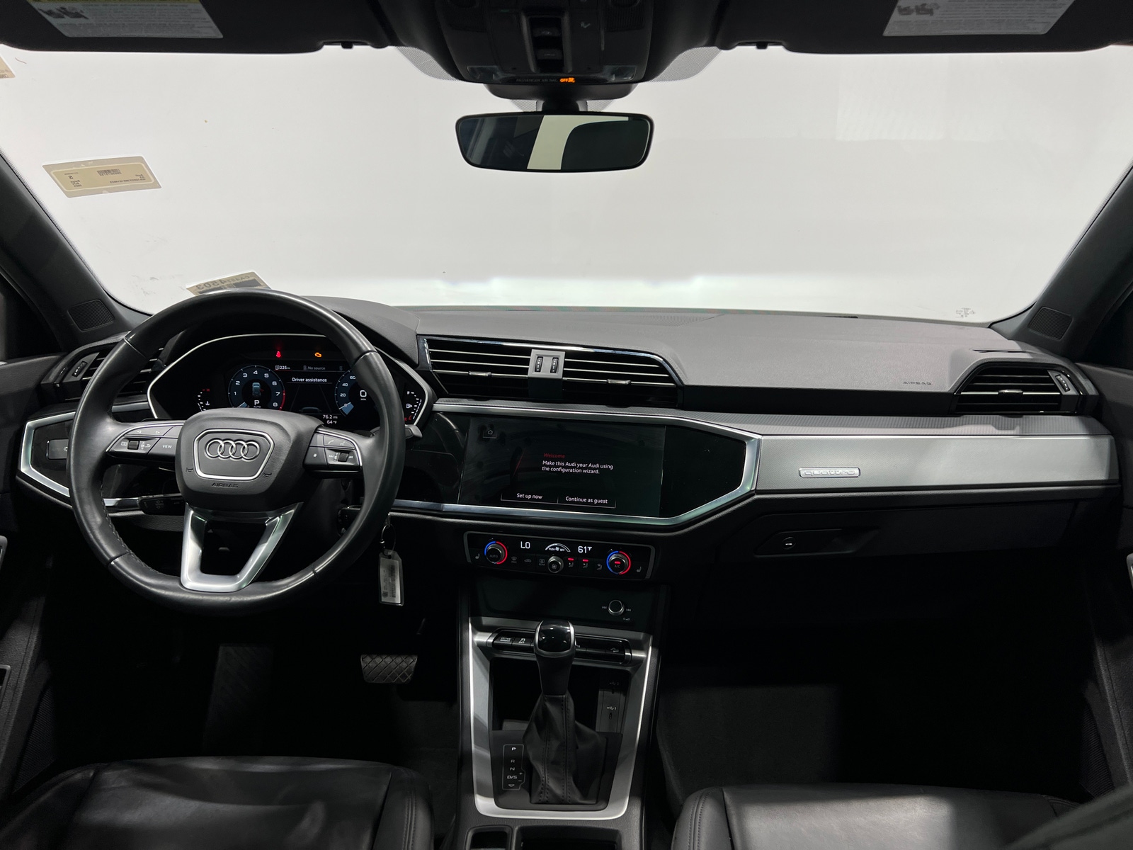 Thumbnail: 2025 Audi Q3 - 2