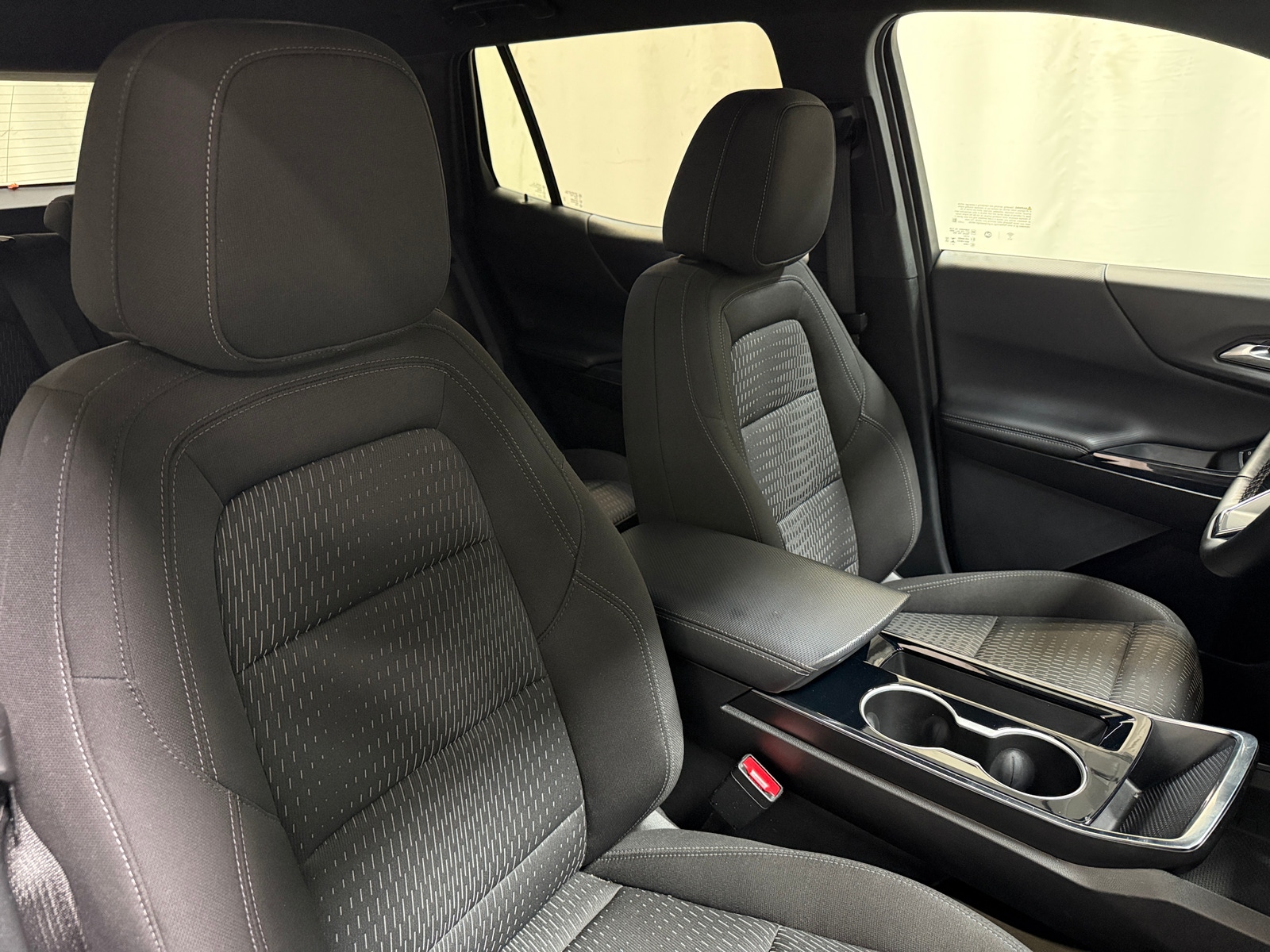 Thumbnail: 2025 Chevrolet Equinox - 2