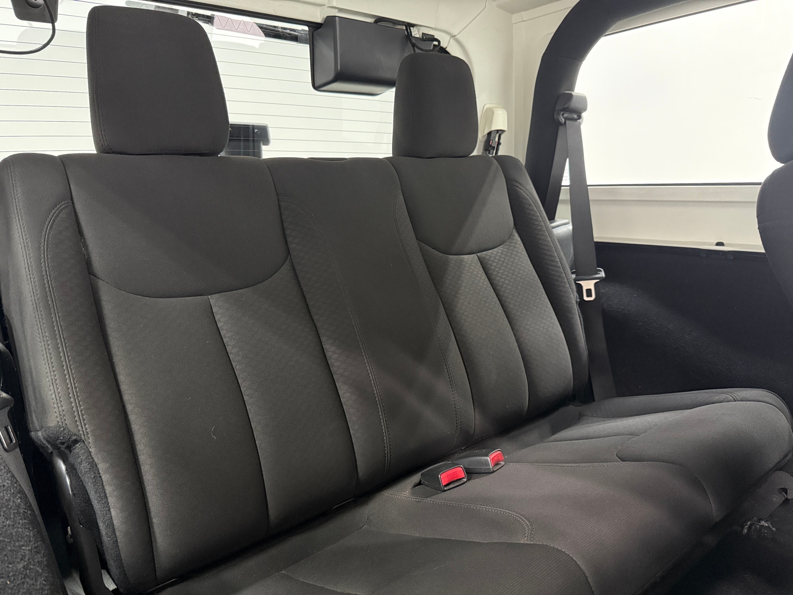 Thumbnail: 2017 Jeep Wrangler - 6